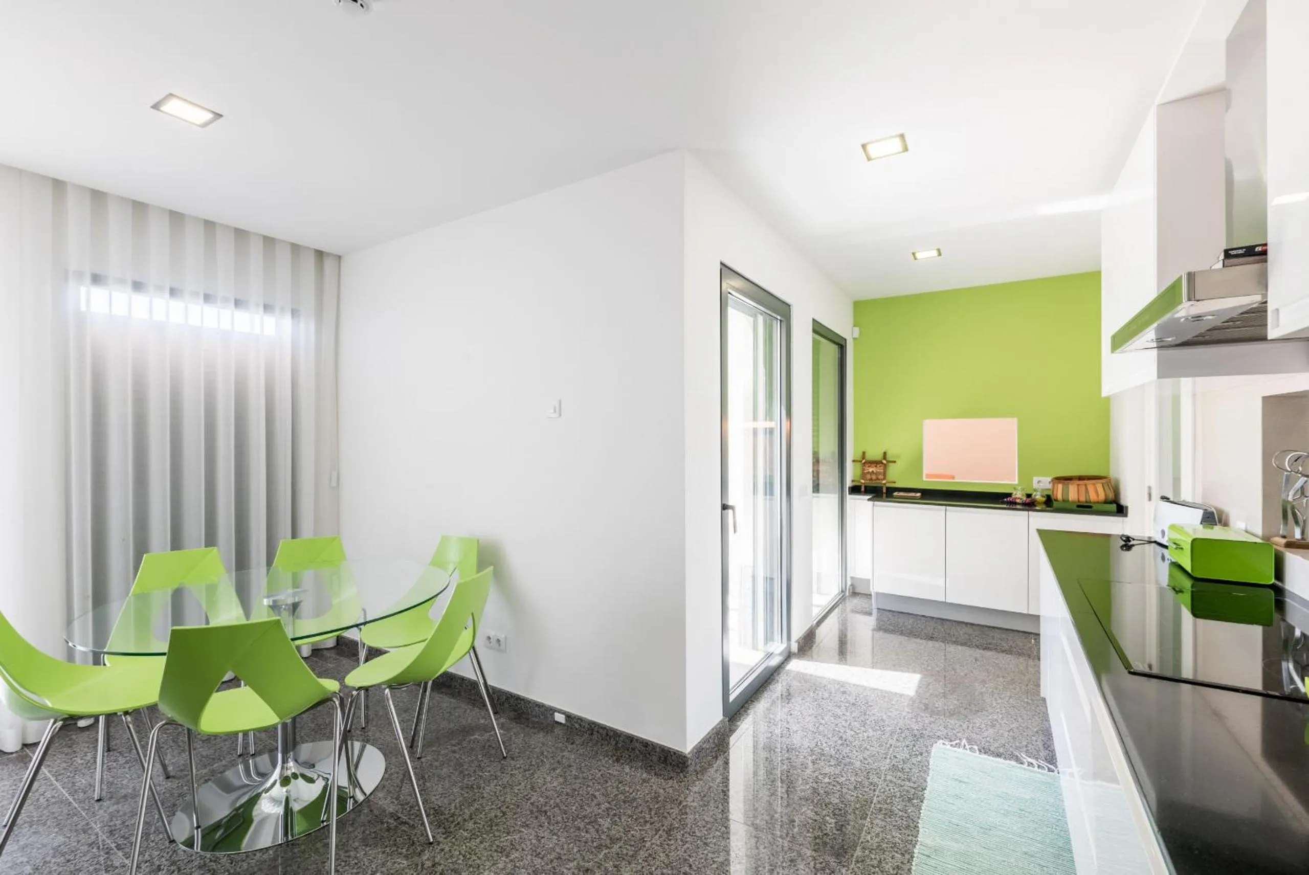 Kitchen or kitchenette in Villa Monchique