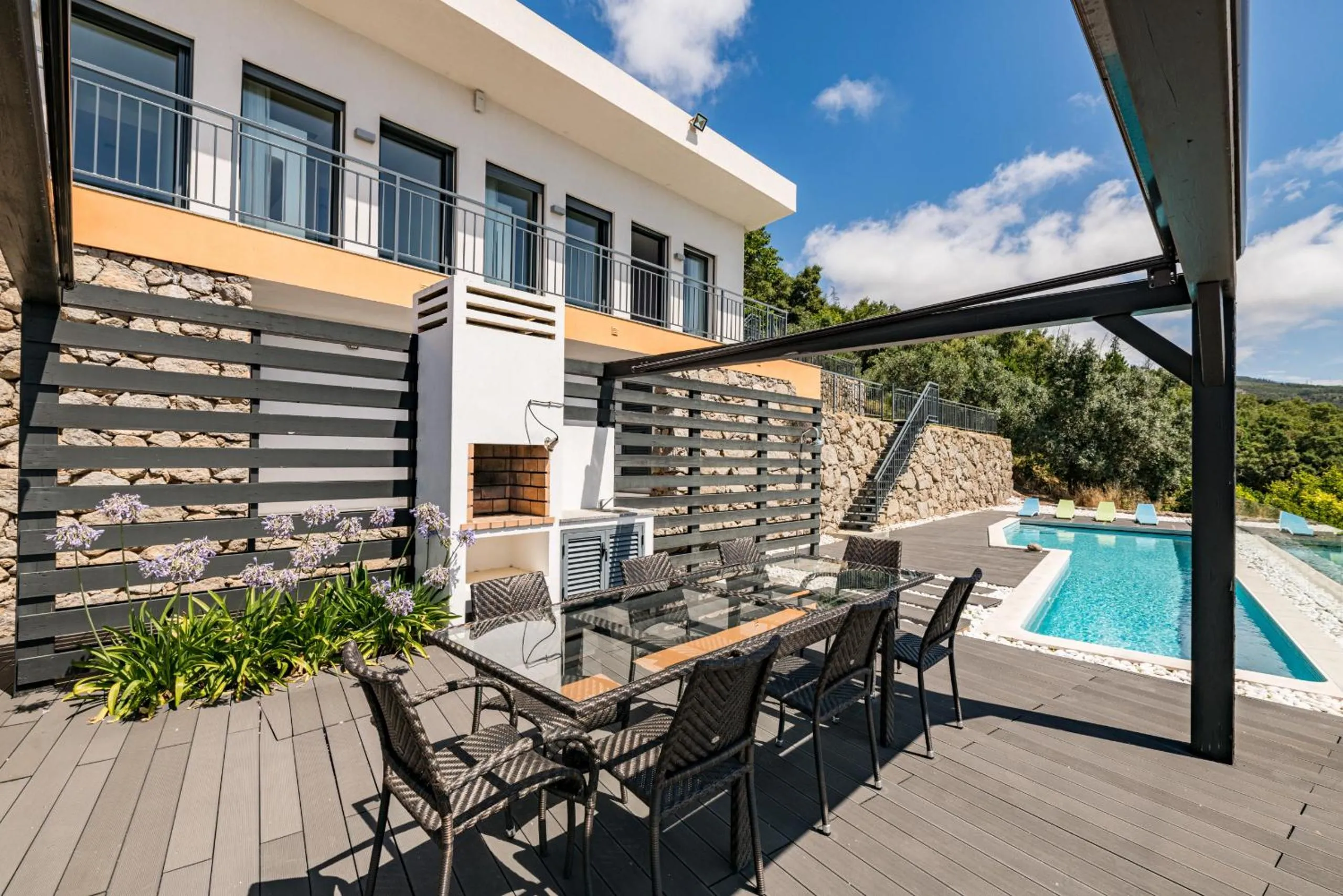 Swimming pool in Villa Monchique