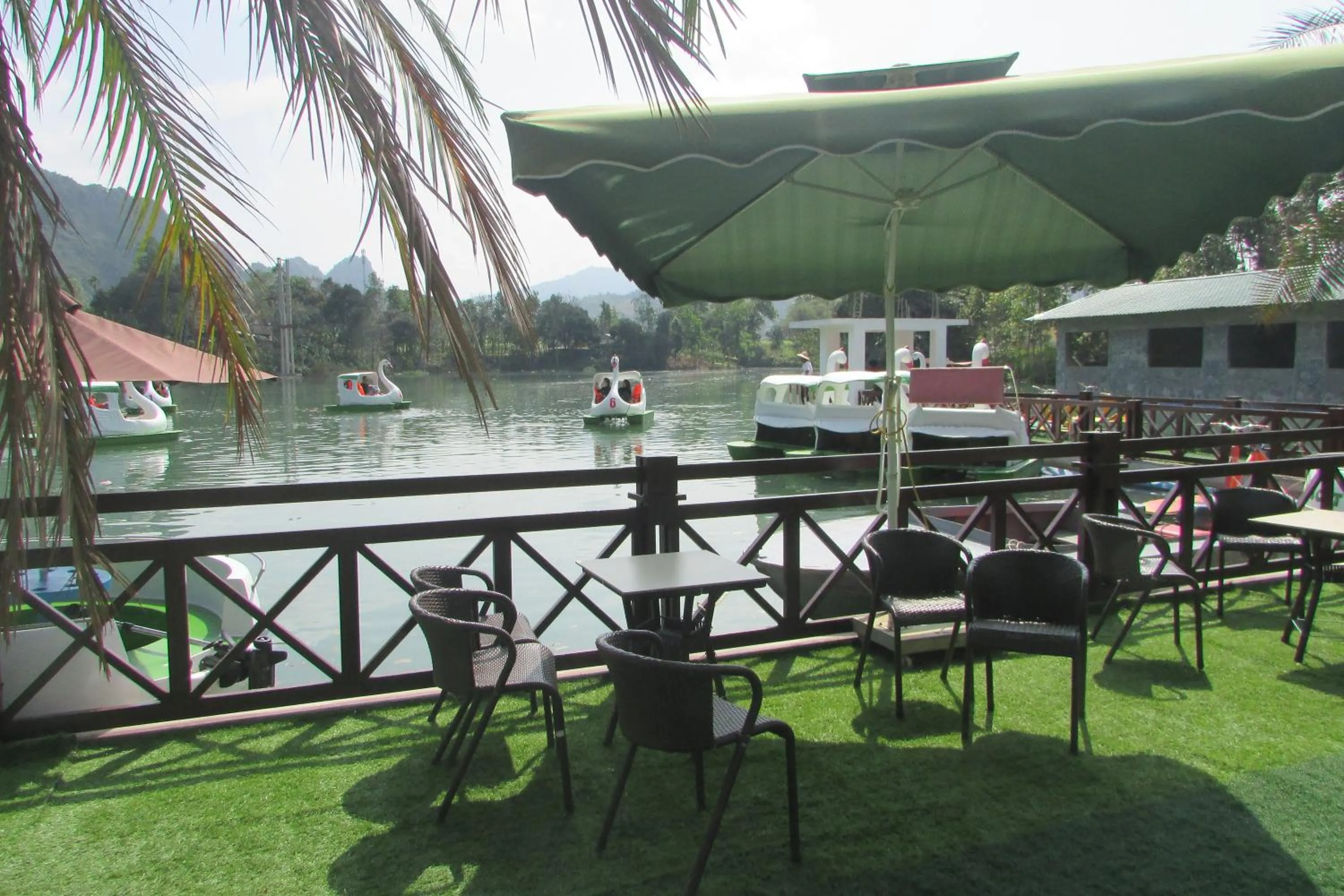 Neighbourhood in Truong Xuan Ecolodge