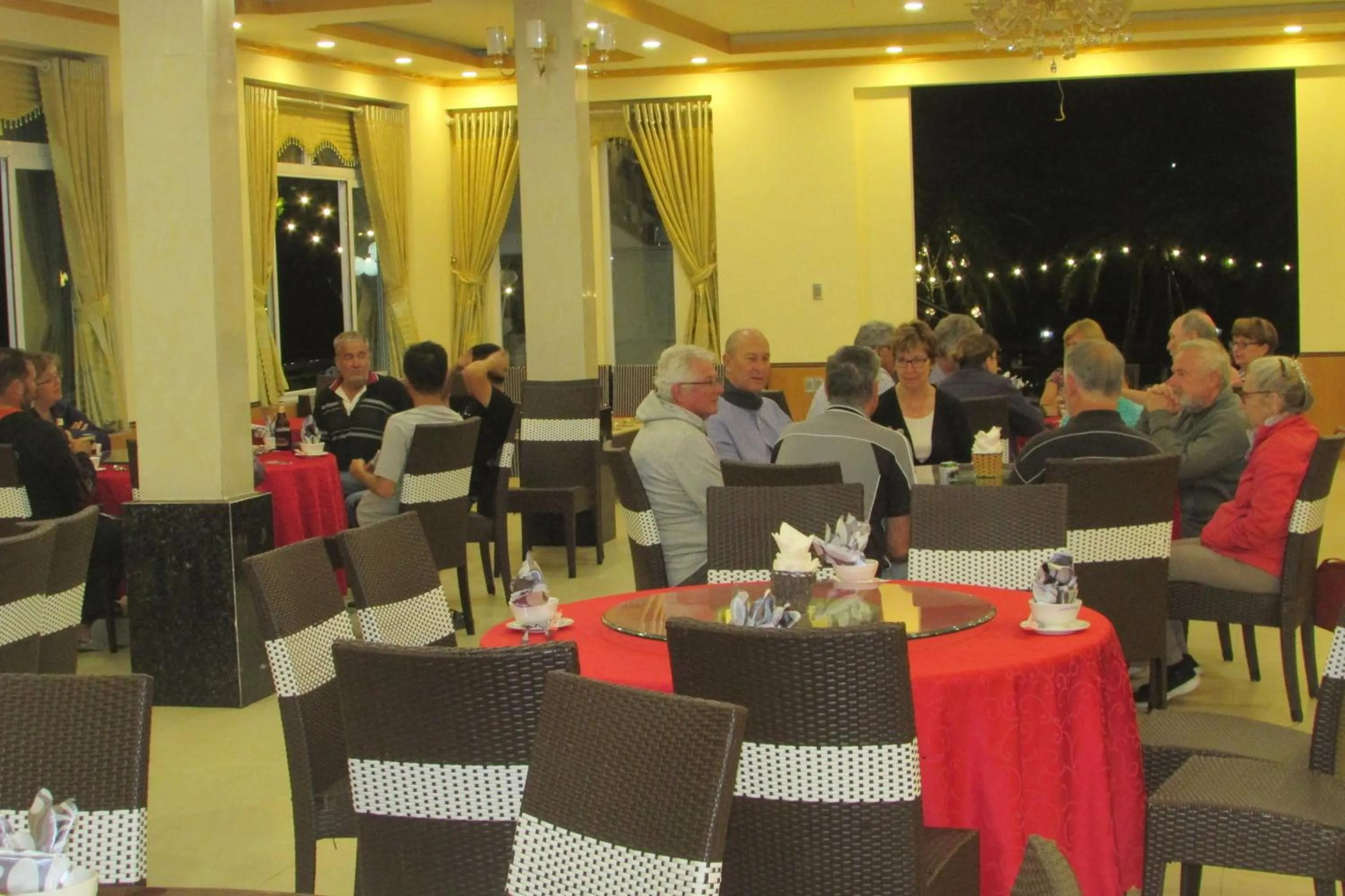 Dining area in Truong Xuan Ecolodge