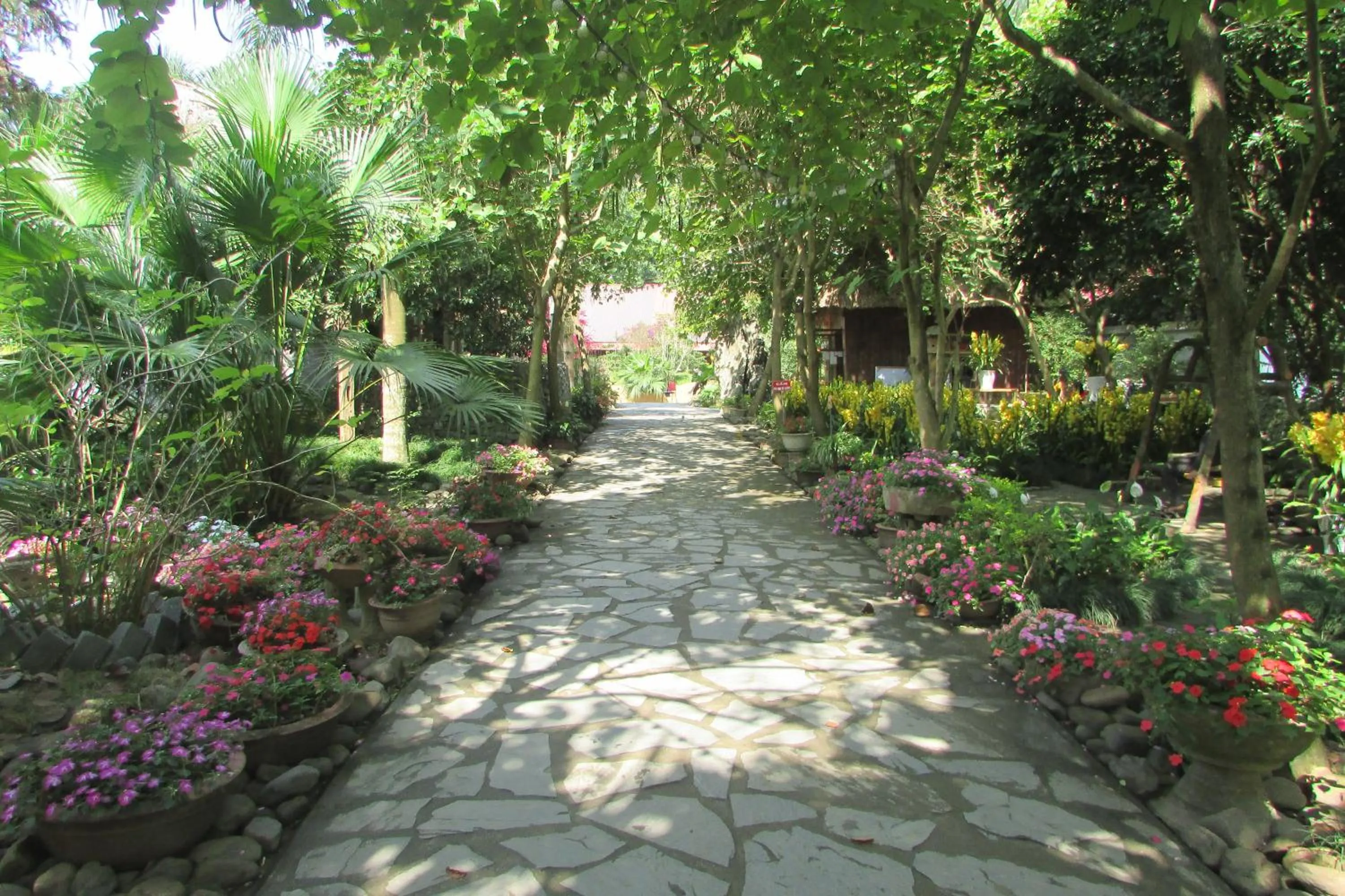 Neighbourhood in Truong Xuan Ecolodge