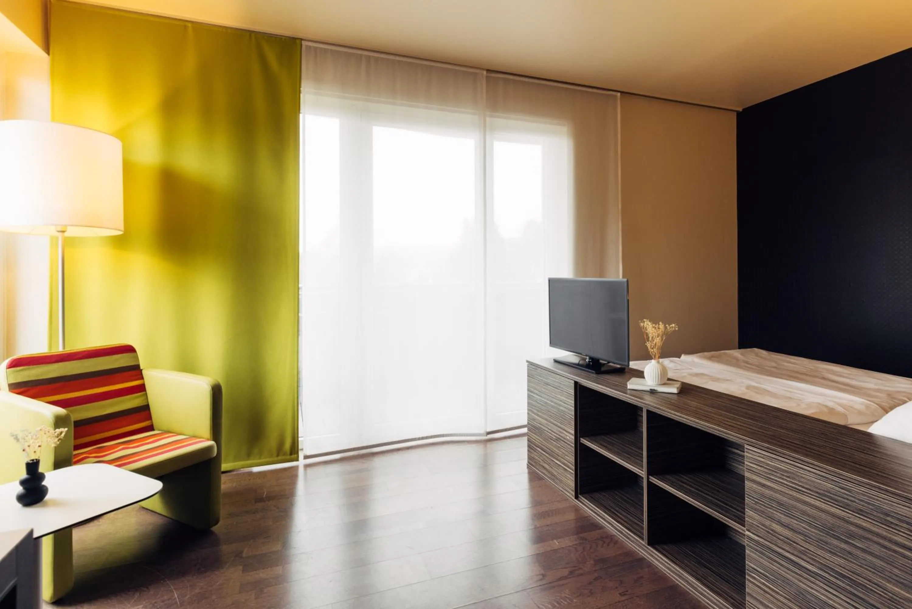 Bed in harry's home Hart bei Graz hotel & apartments