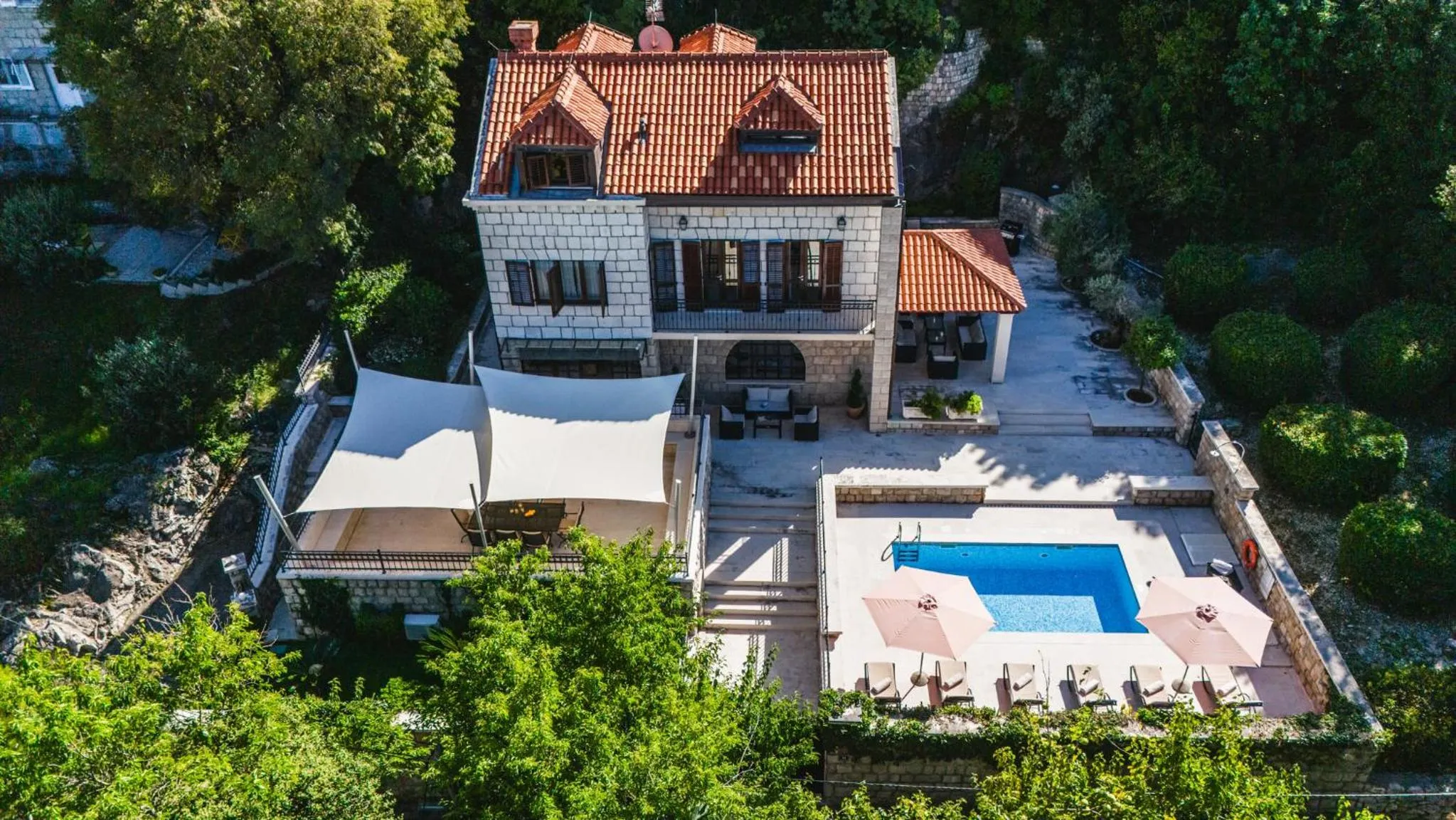 Bird's eye view in Villa Franica