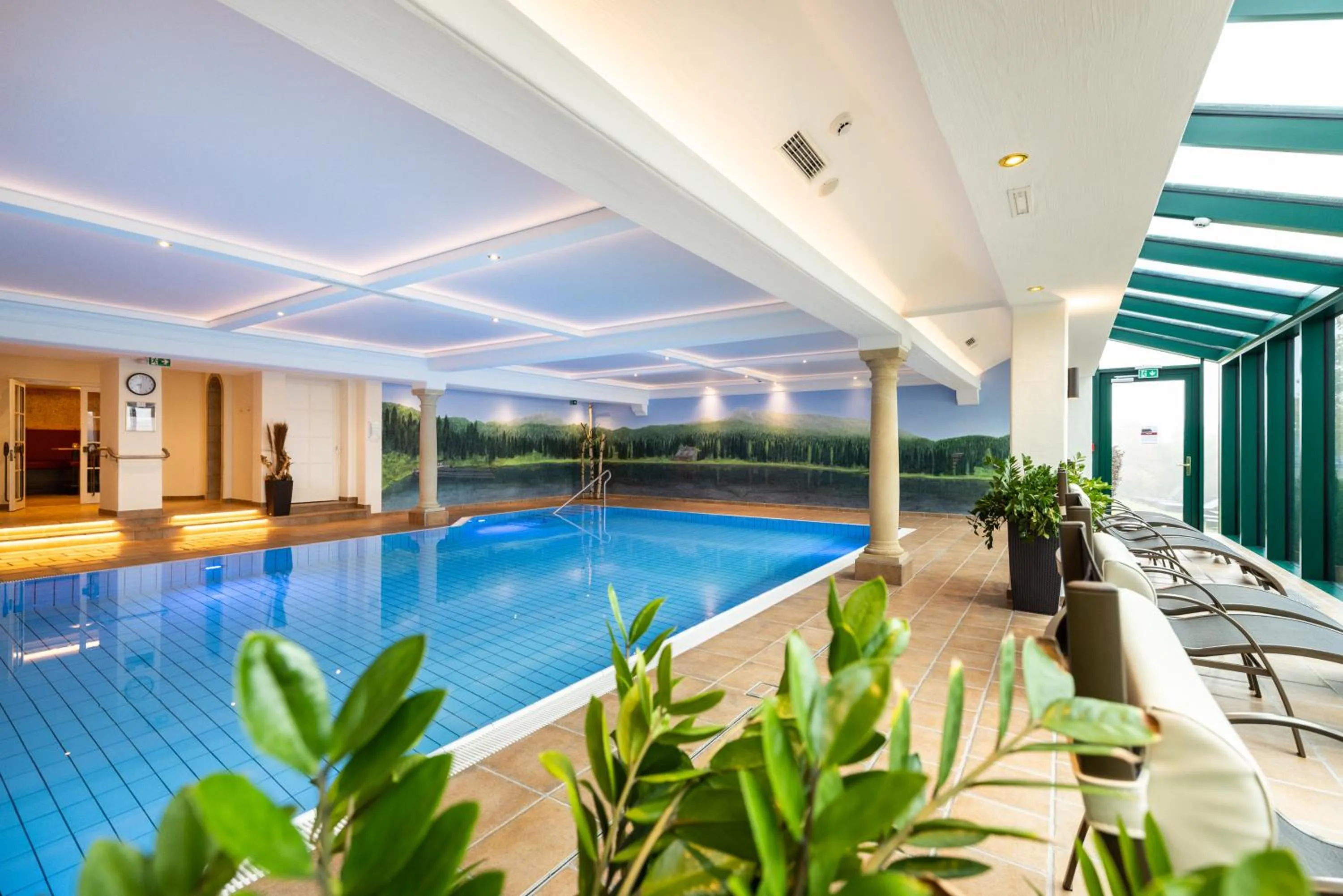 Swimming pool in Hotel & Restaurant Wastlwirt