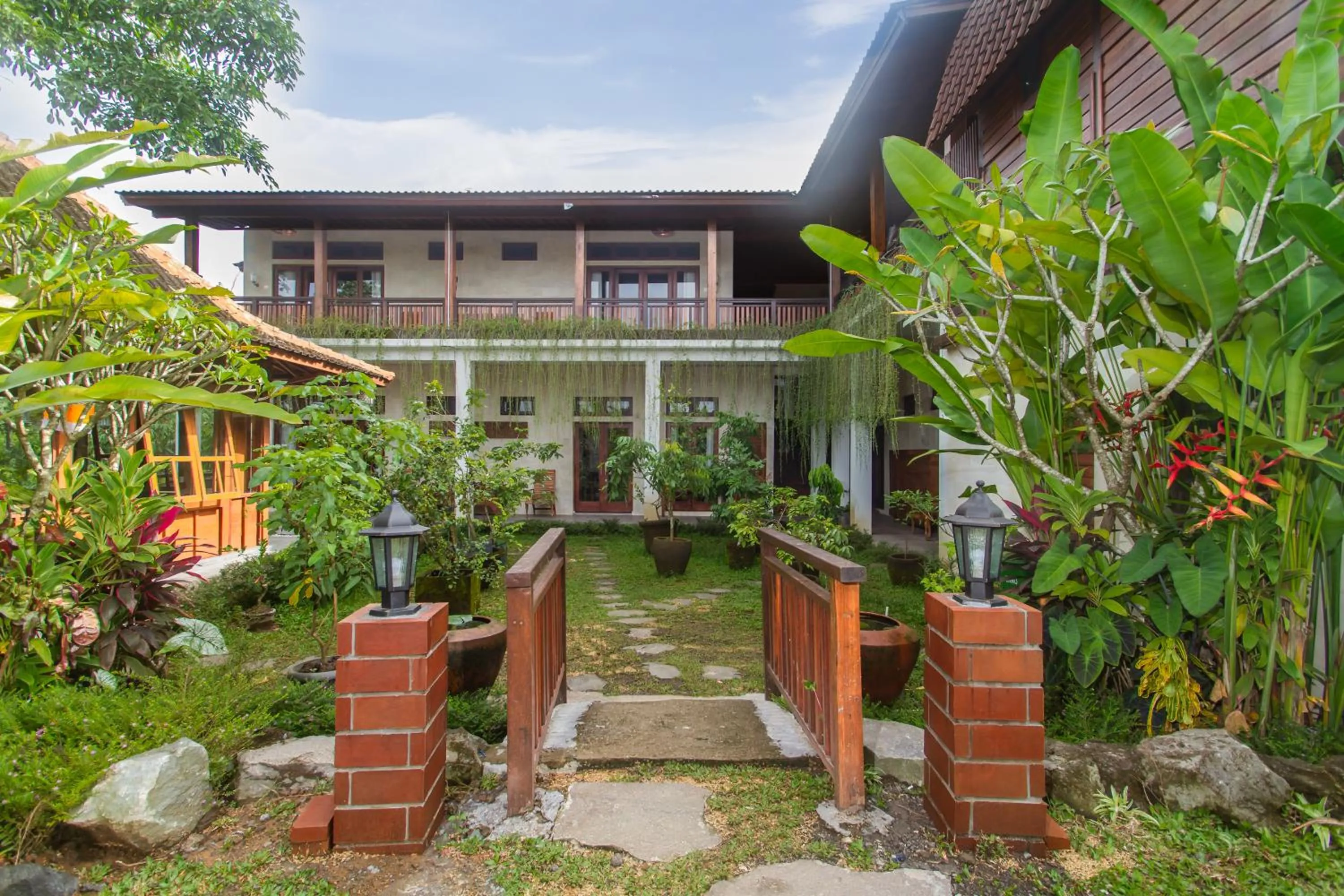 Property building in Graha Petulu Ubud by GenuineHost