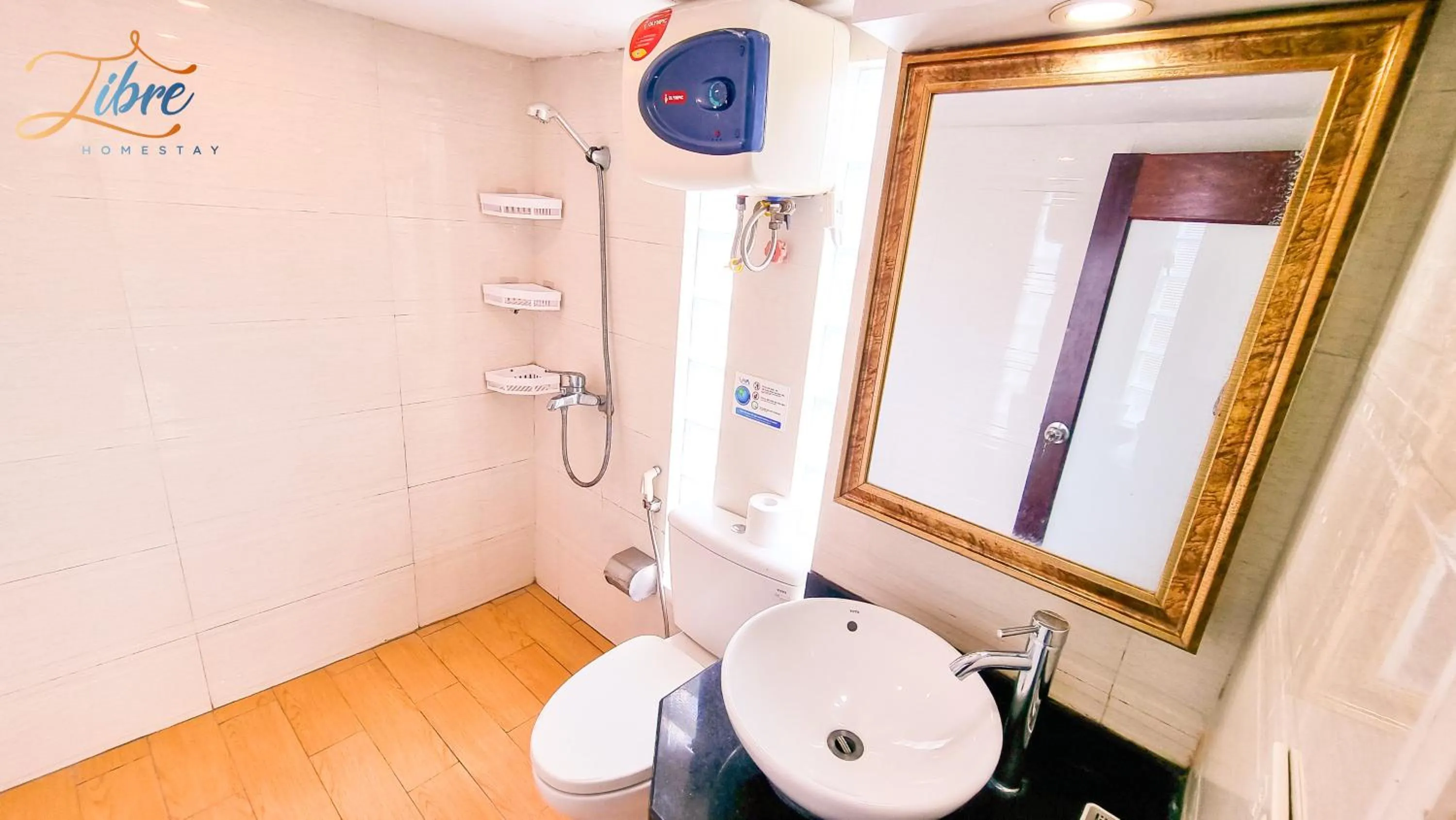 Shower in Libré Homestay