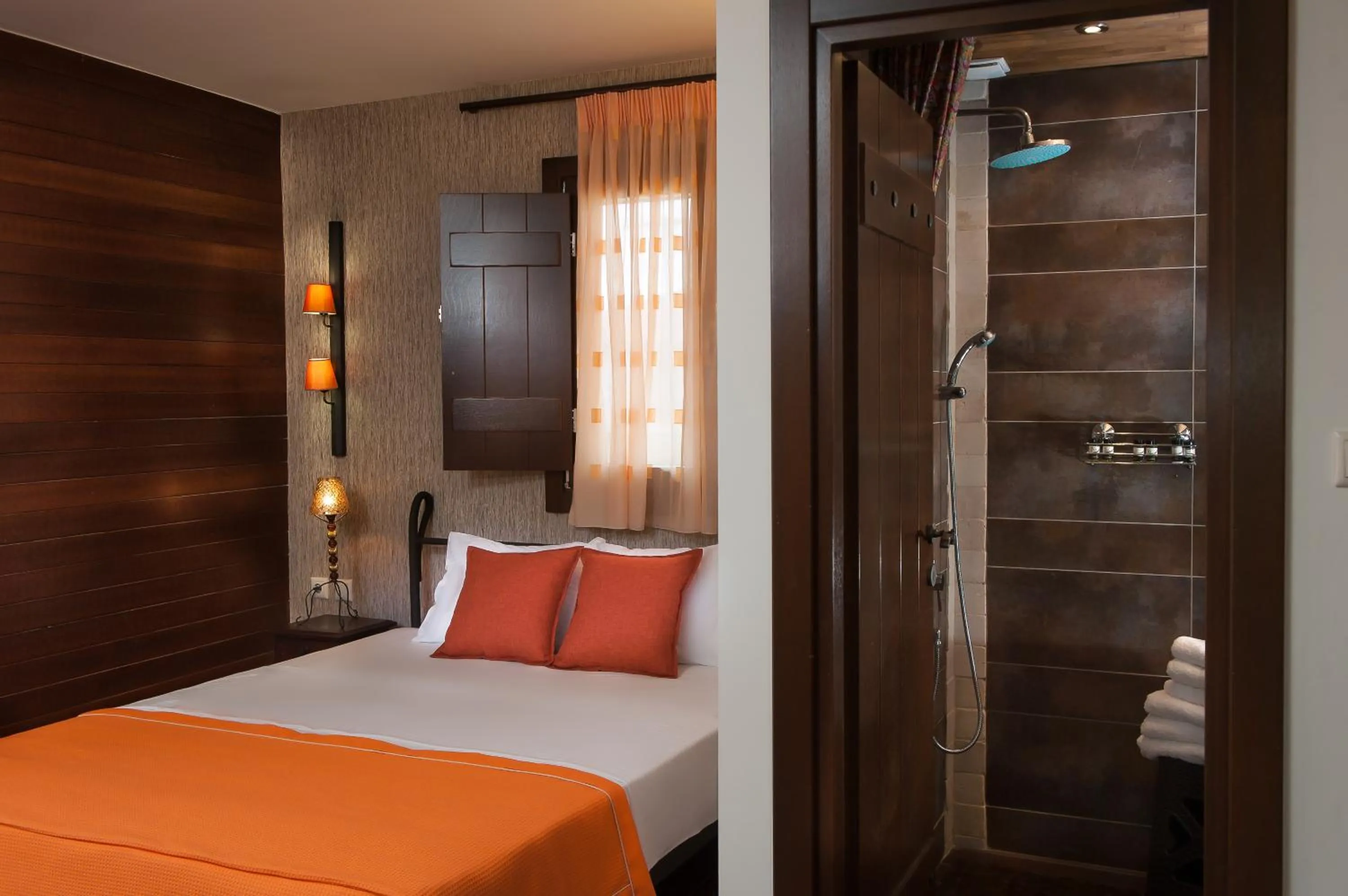 Shower in Polys Guest House