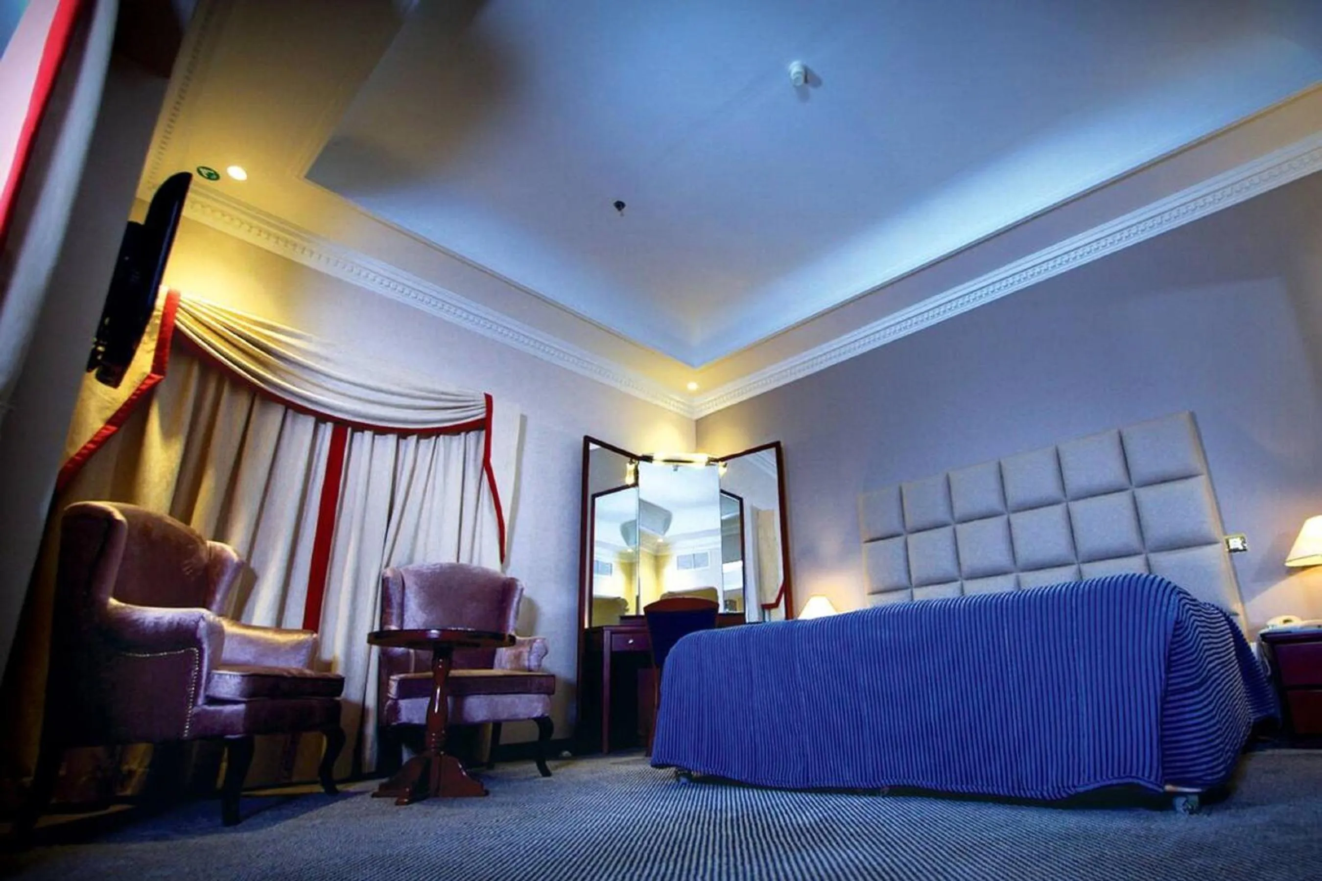 Bed in Panorama Hotel and Spa