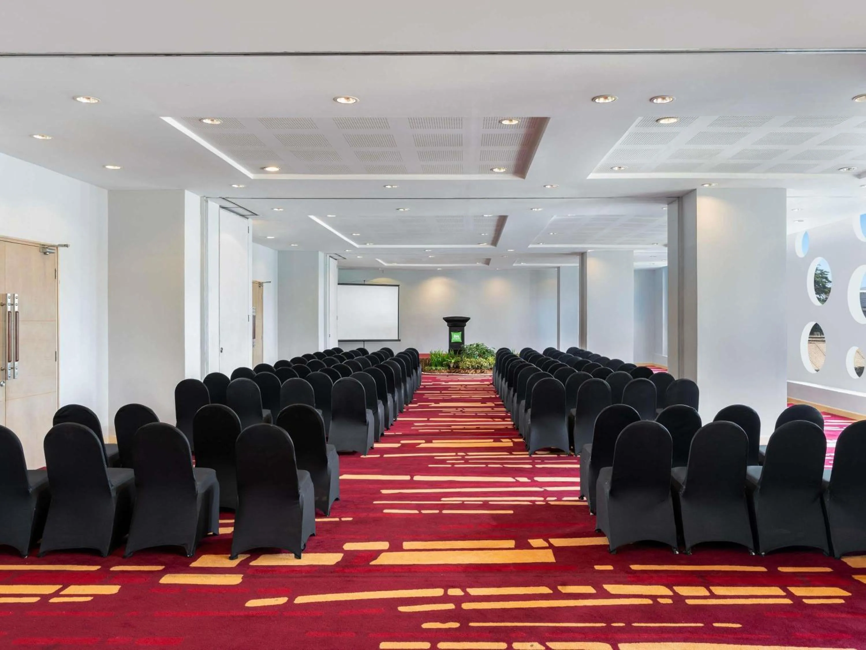 Meeting/conference room in Ibis Styles Malang