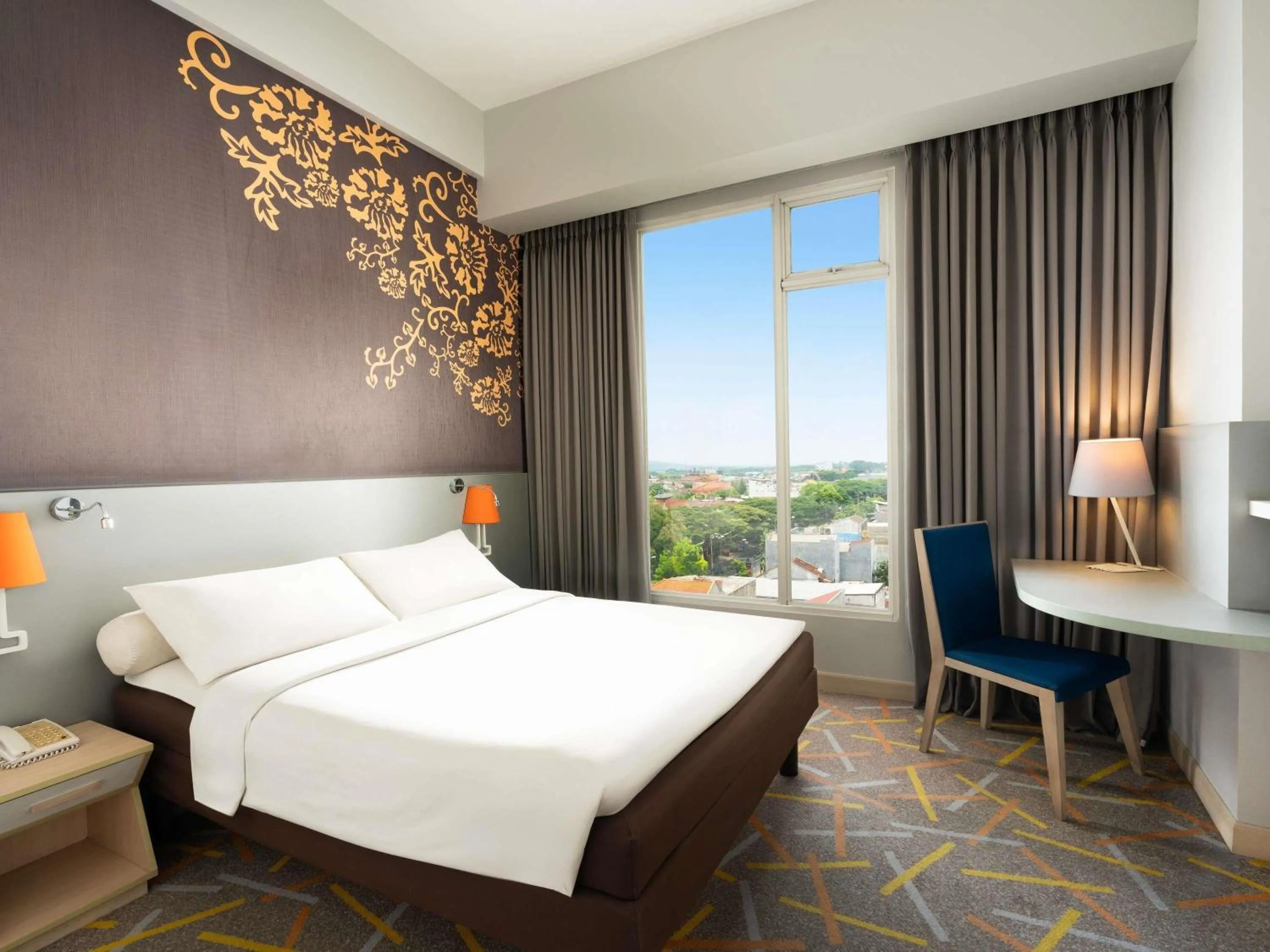 Bedroom, Bed in Ibis Styles Malang