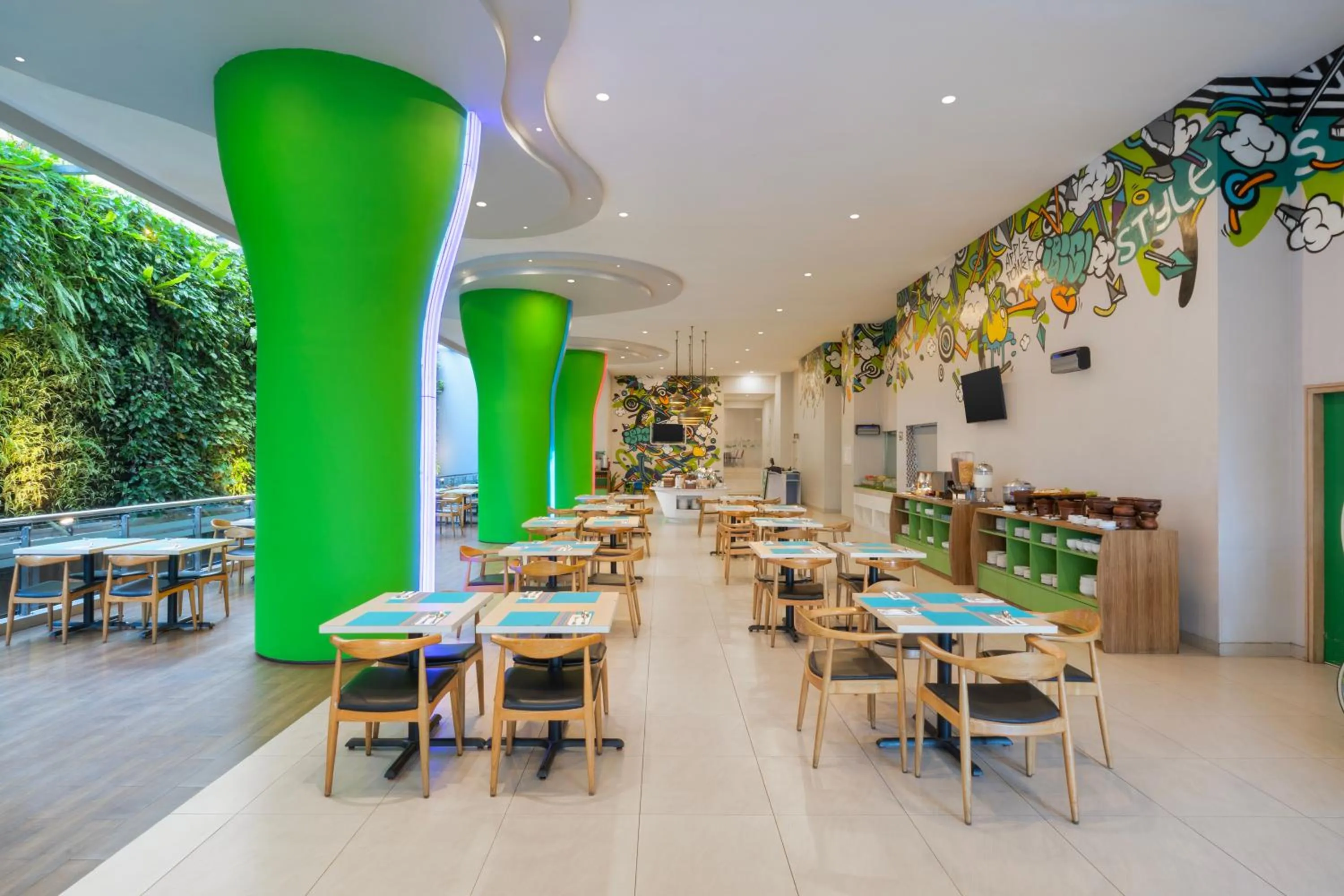 Restaurant/places to eat in Ibis Styles Malang