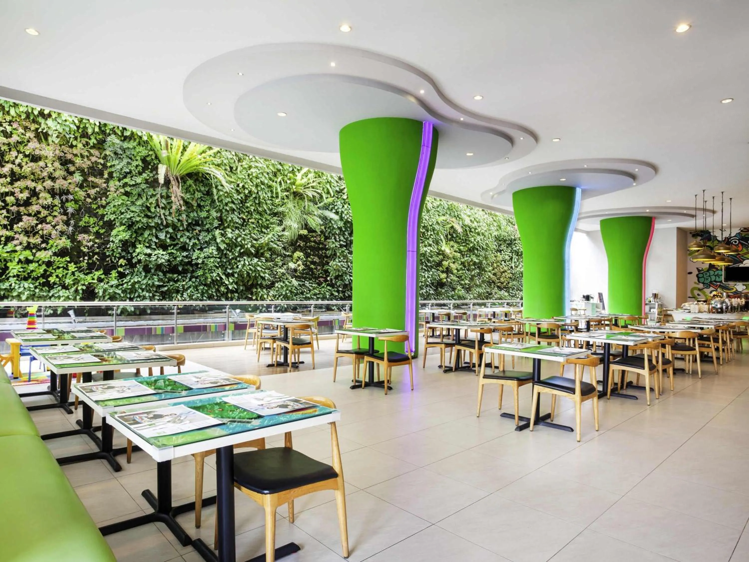 Restaurant/places to eat in Ibis Styles Malang