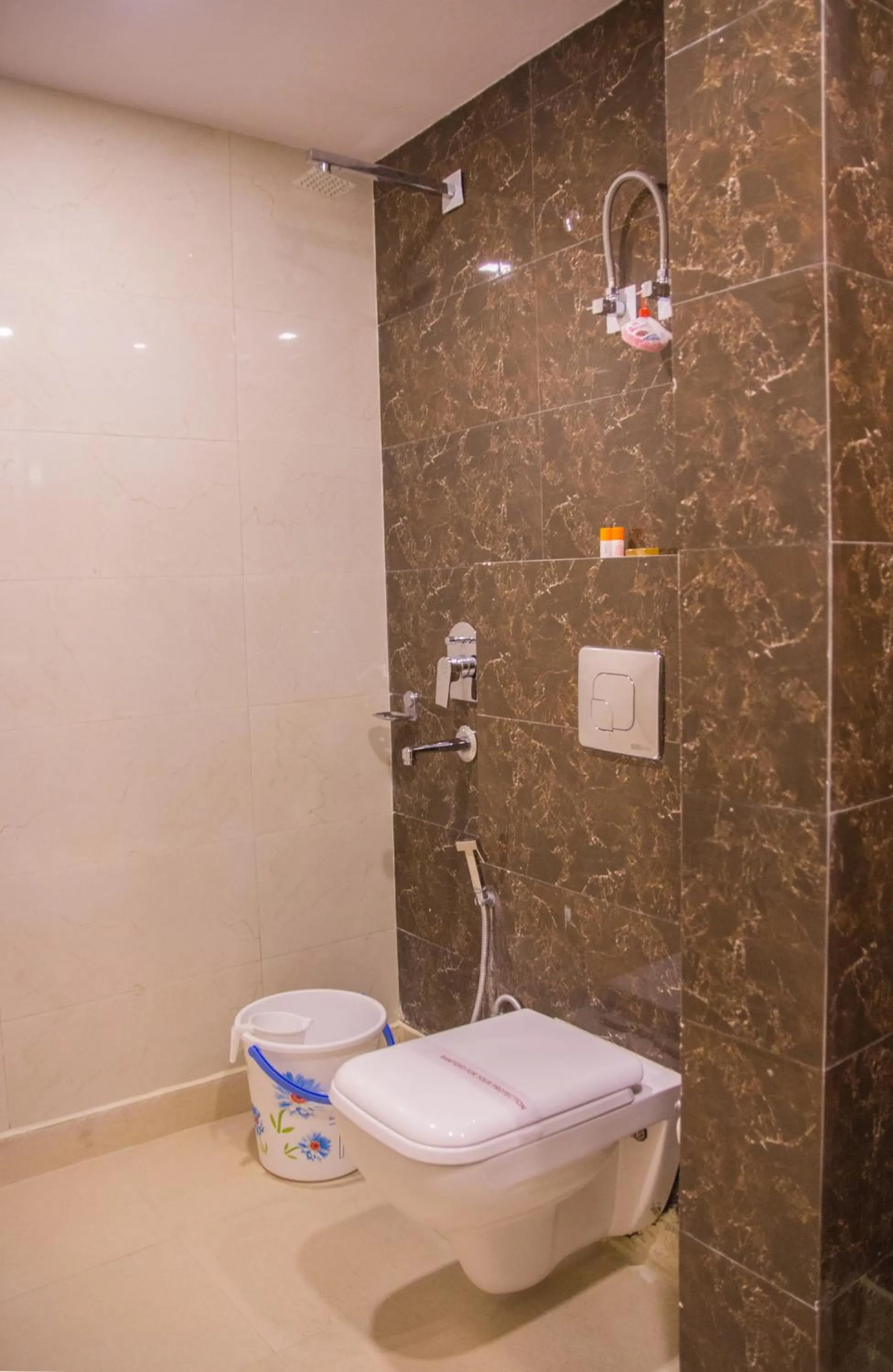 Bathroom in Hotel Pawan Plaza - Near BLK and Ganga Ram Hospital - Karol Bagh