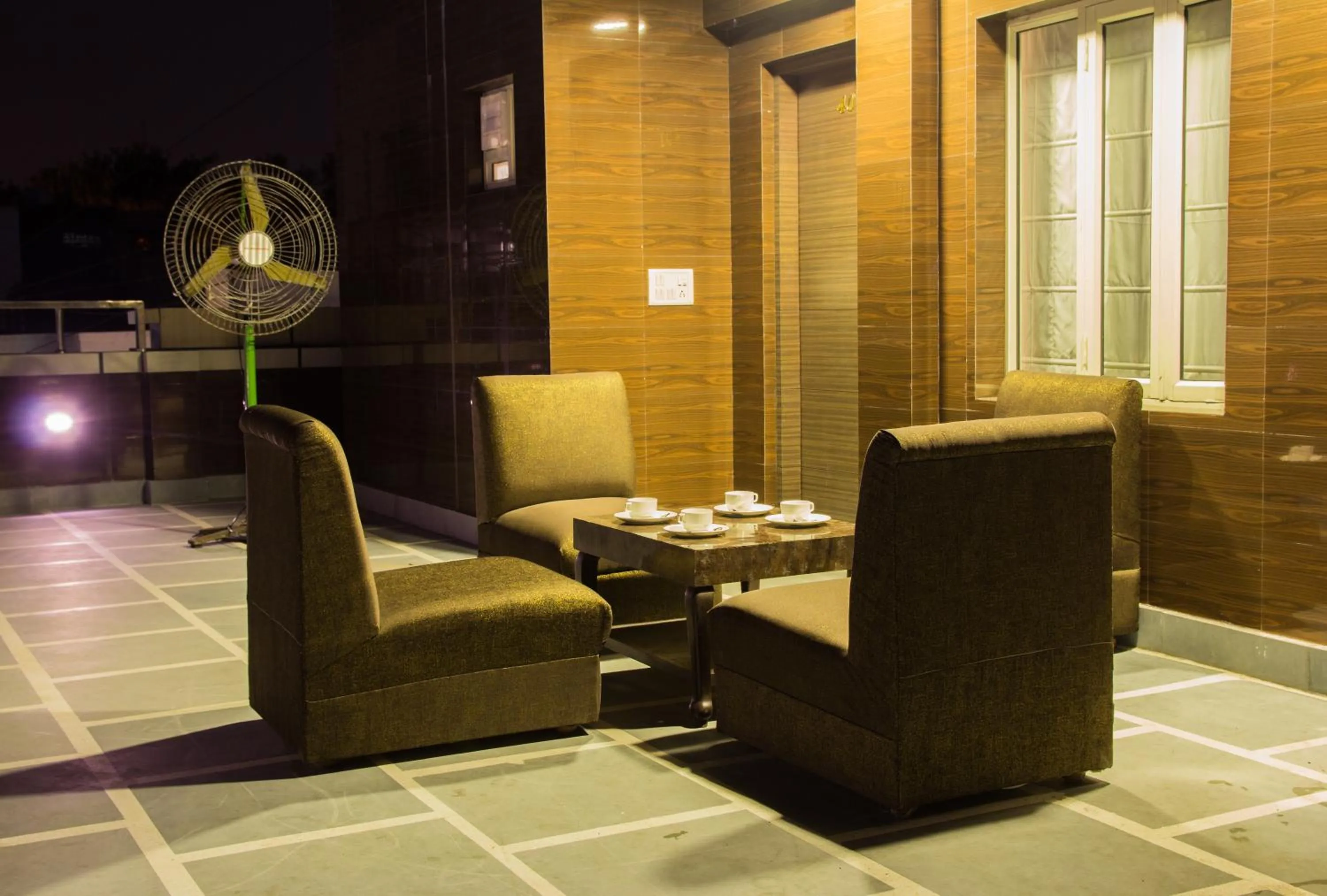 Restaurant/places to eat in Hotel Pawan Plaza - Near BLK and Ganga Ram Hospital - Karol Bagh