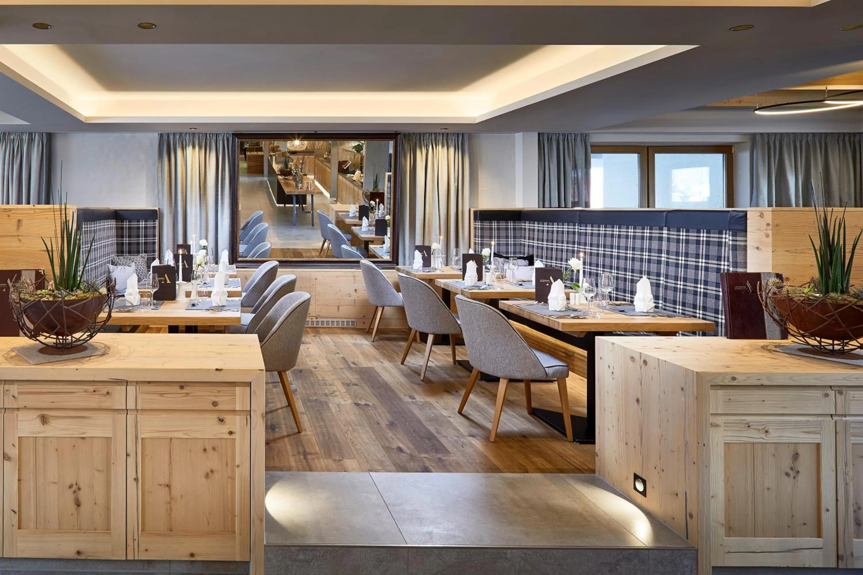 Restaurant/places to eat in Aktivhotel Alpendorf