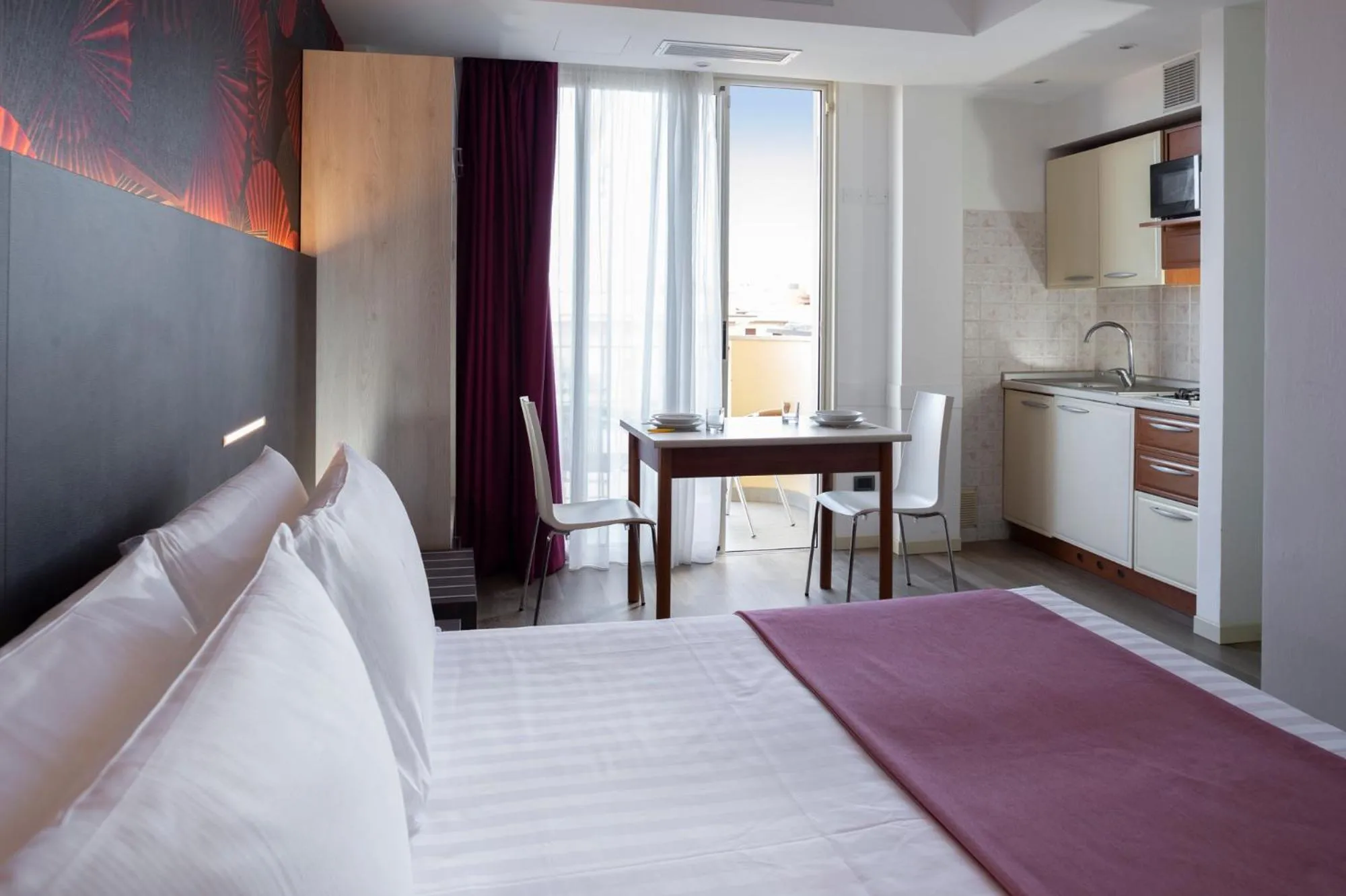 Bed in Residence Queen