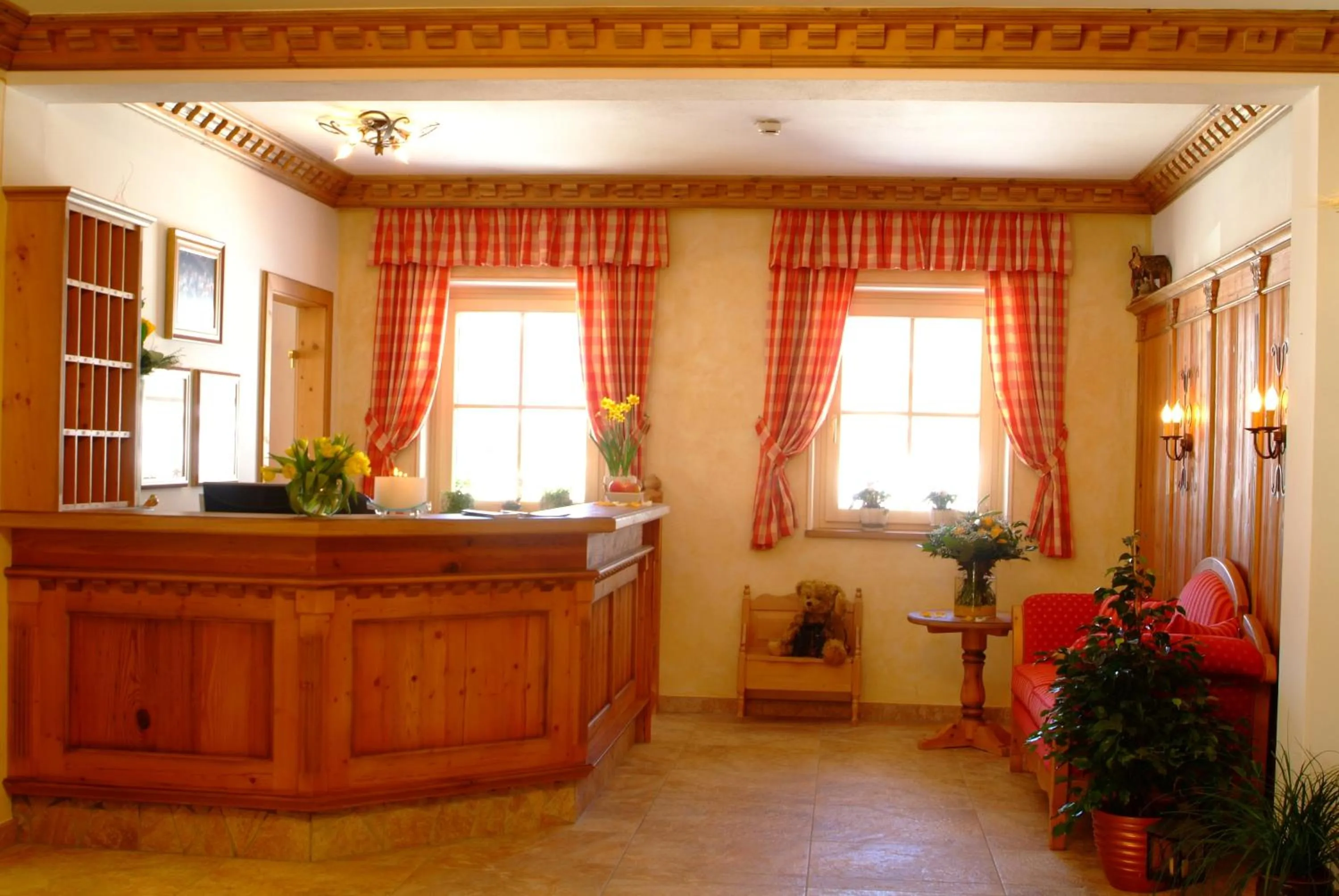 Lobby or reception in Landhaus & Appartementhaus Haussteiner