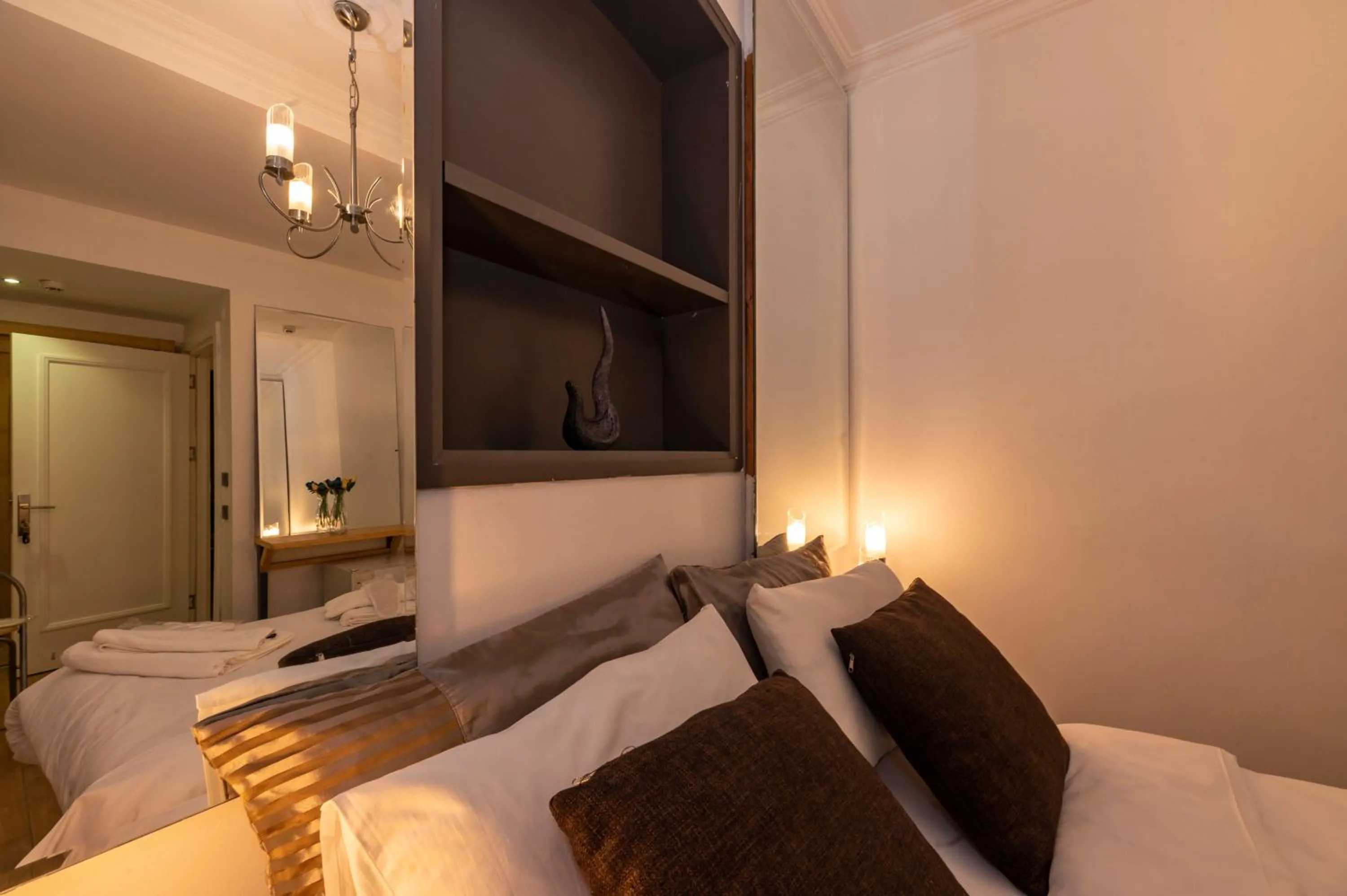 Bedroom in Pera Line Cihangir