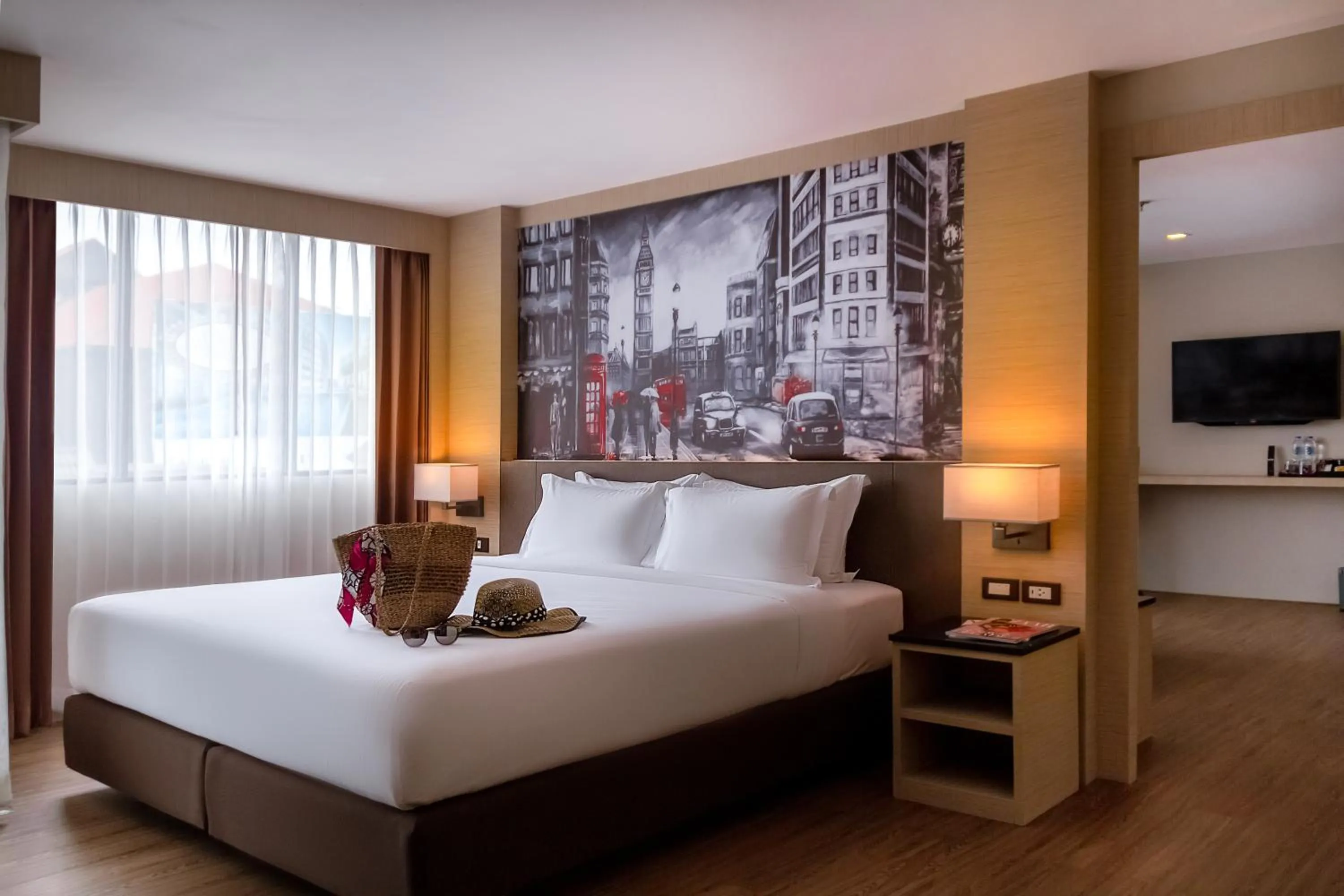 Bedroom, Bed in GLOW Pattaya