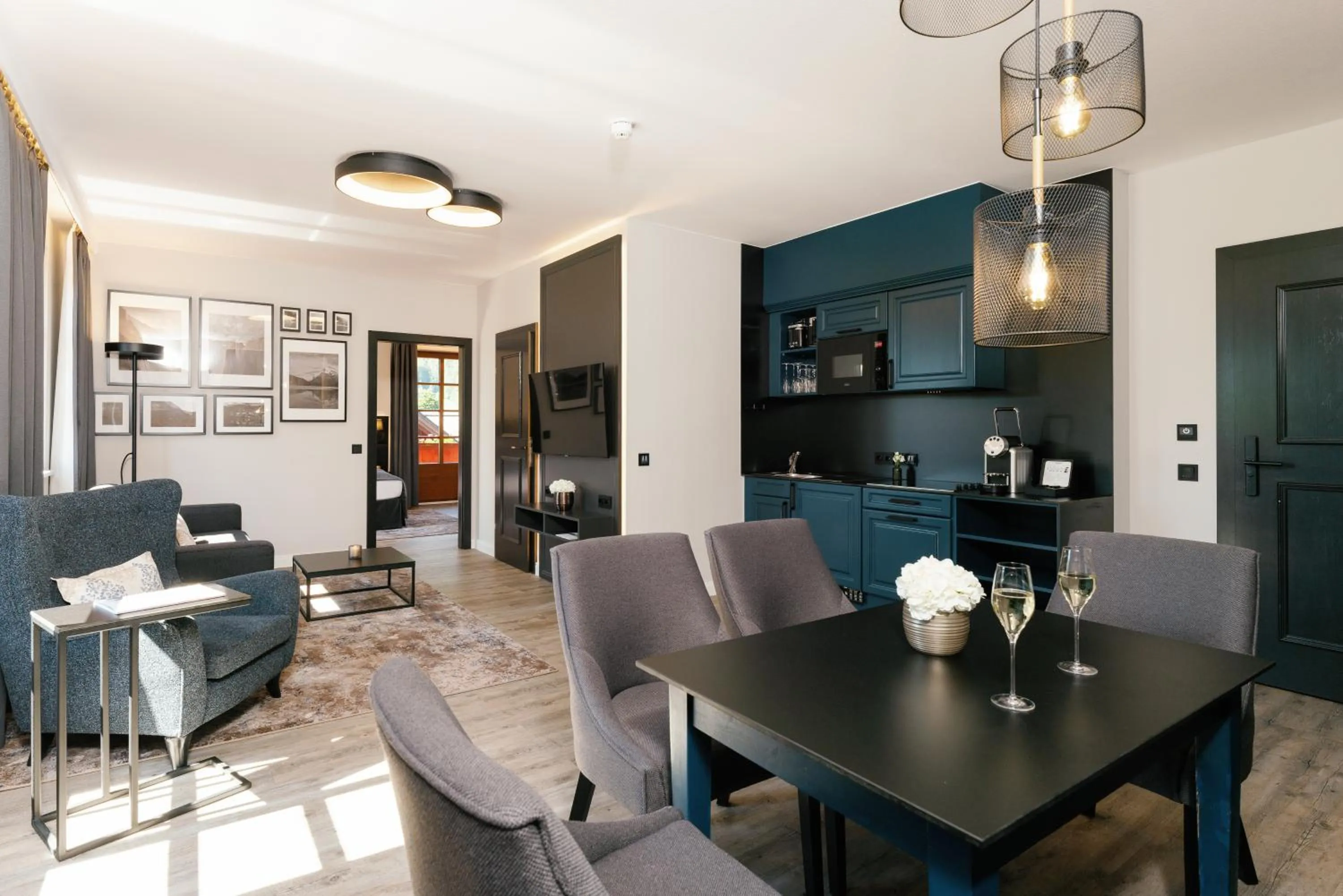 Living room in MONDI Hotel am Grundlsee