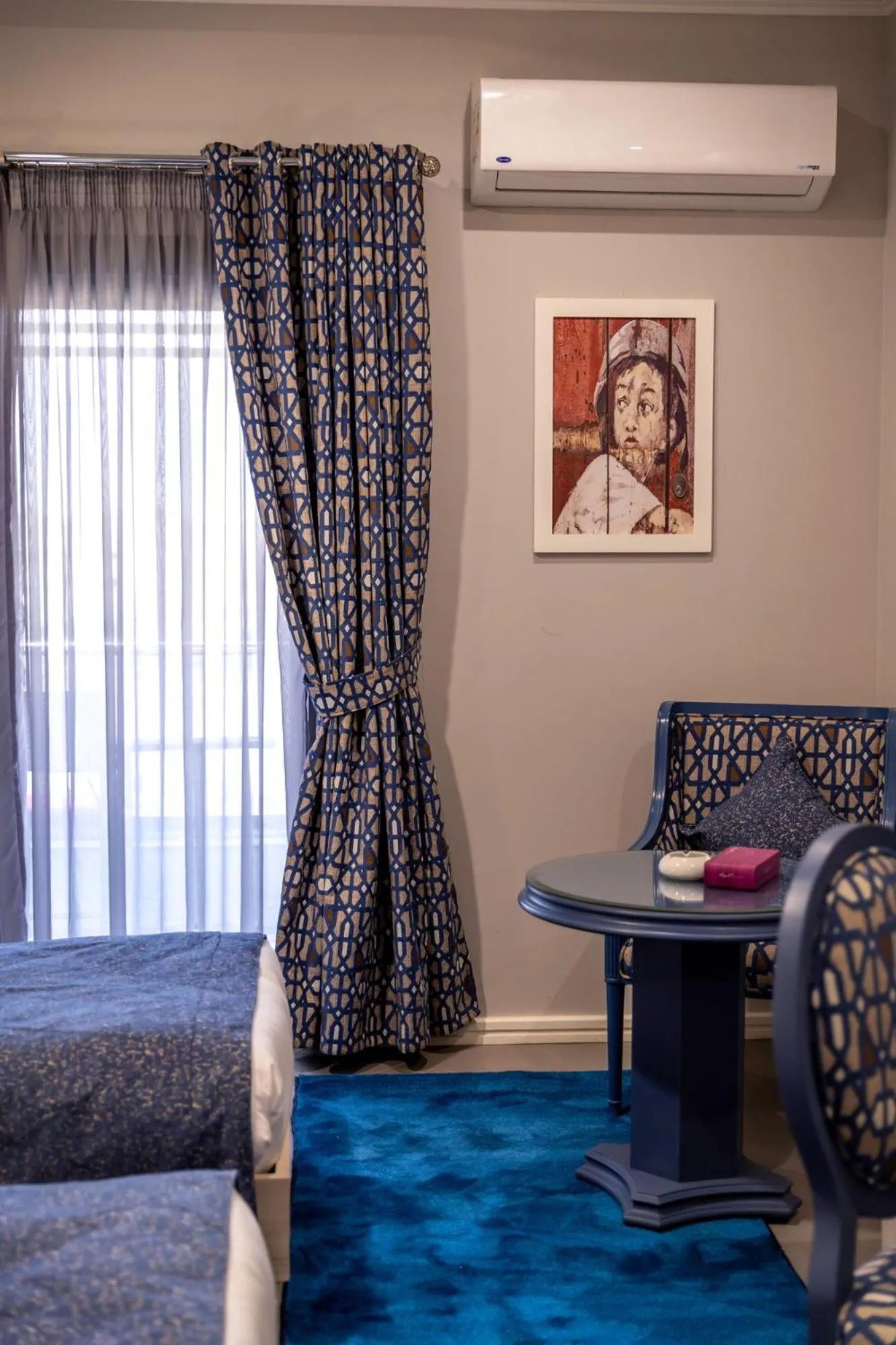 Seating area, Bed in Royal Day Plaza Hotel