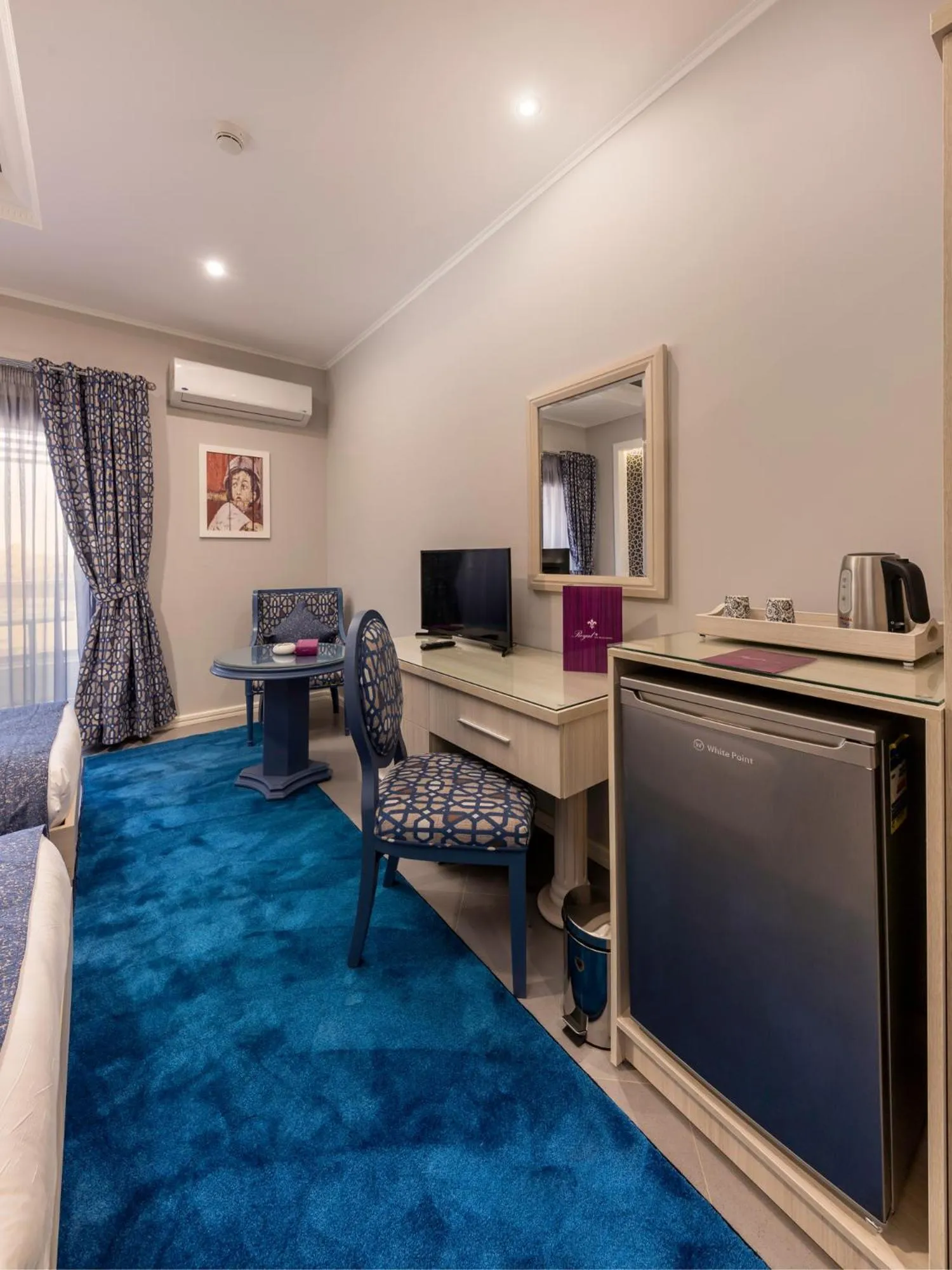 TV and multimedia in Royal Day Plaza Hotel