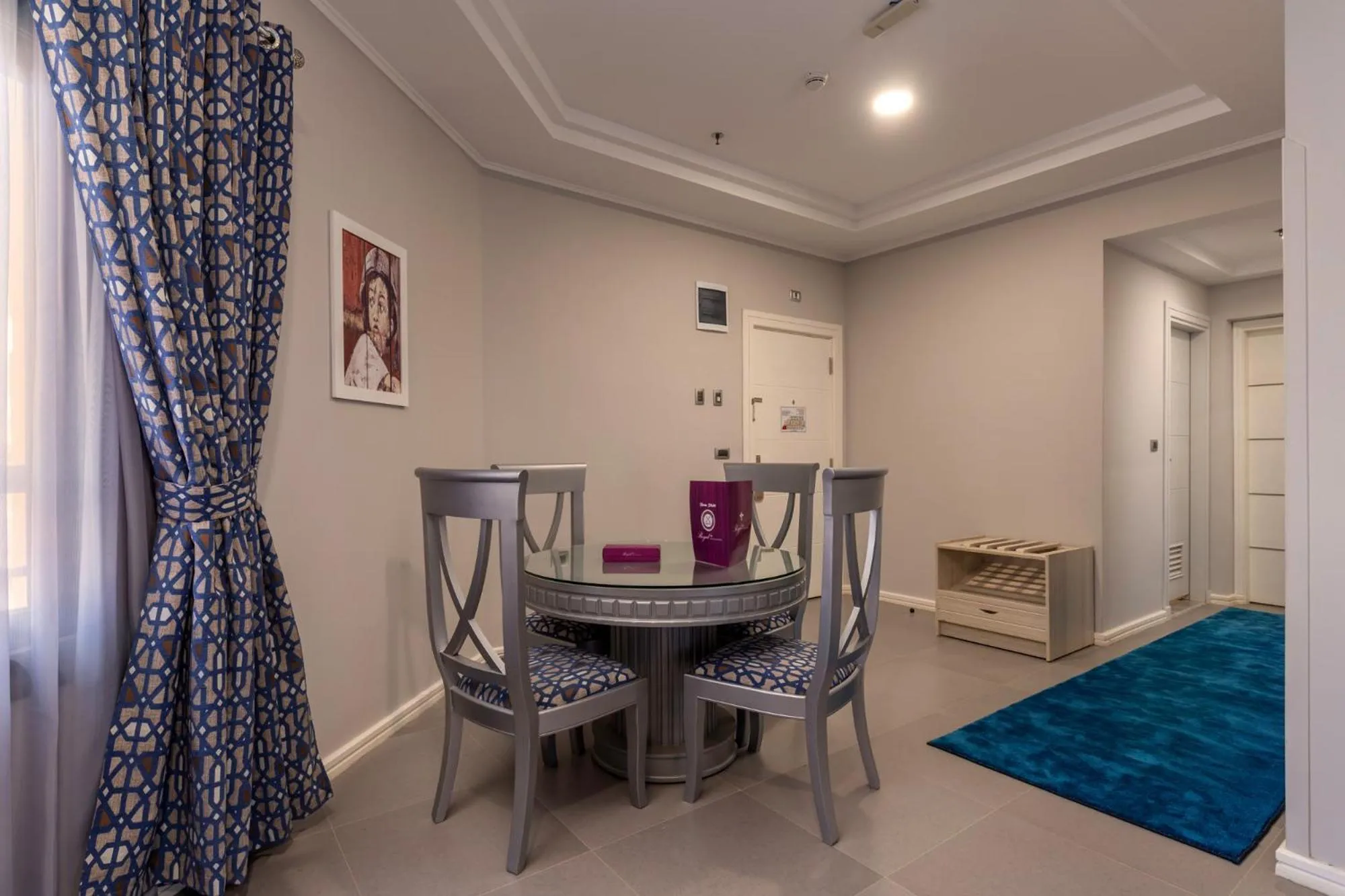 Seating area in Royal Day Plaza Hotel