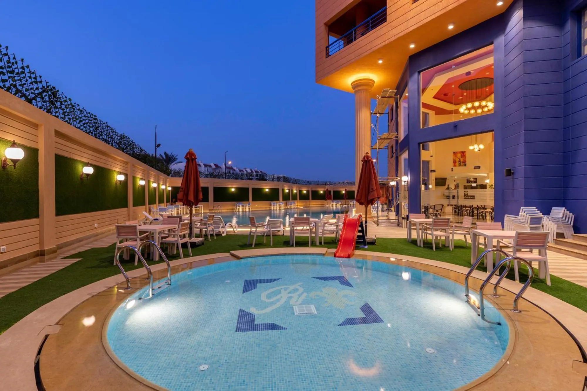 Natural landscape in Royal Day Plaza Hotel