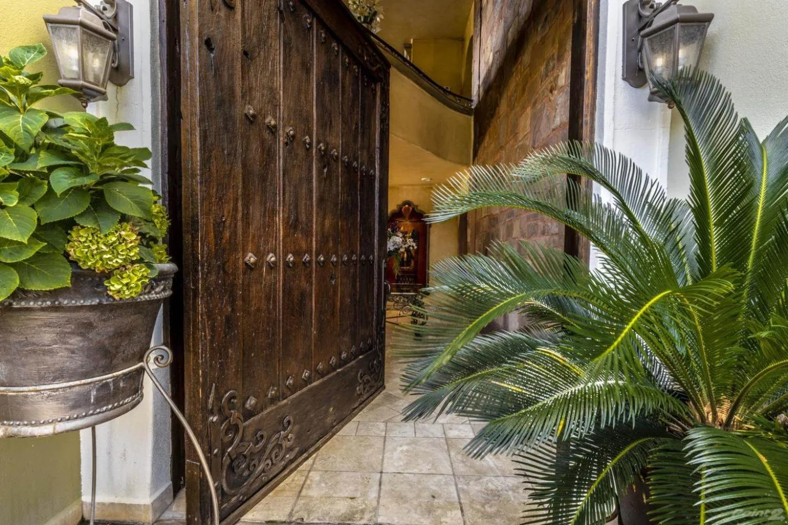 Villa Lucia Arch and Lands End Views - 4200 sq ft Luxury Villa