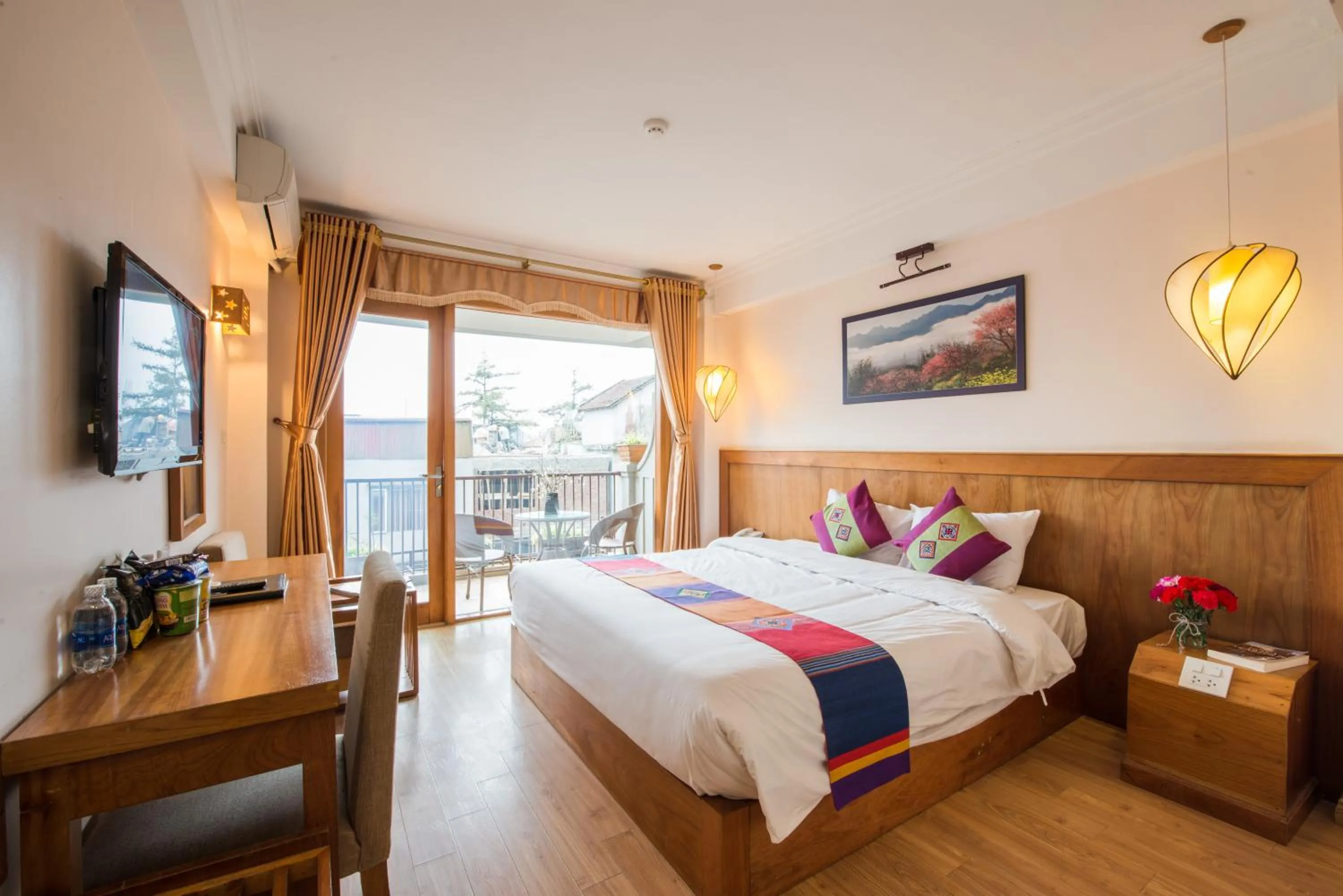 Balcony/Terrace, Bed in Sapa Panorama Hotel