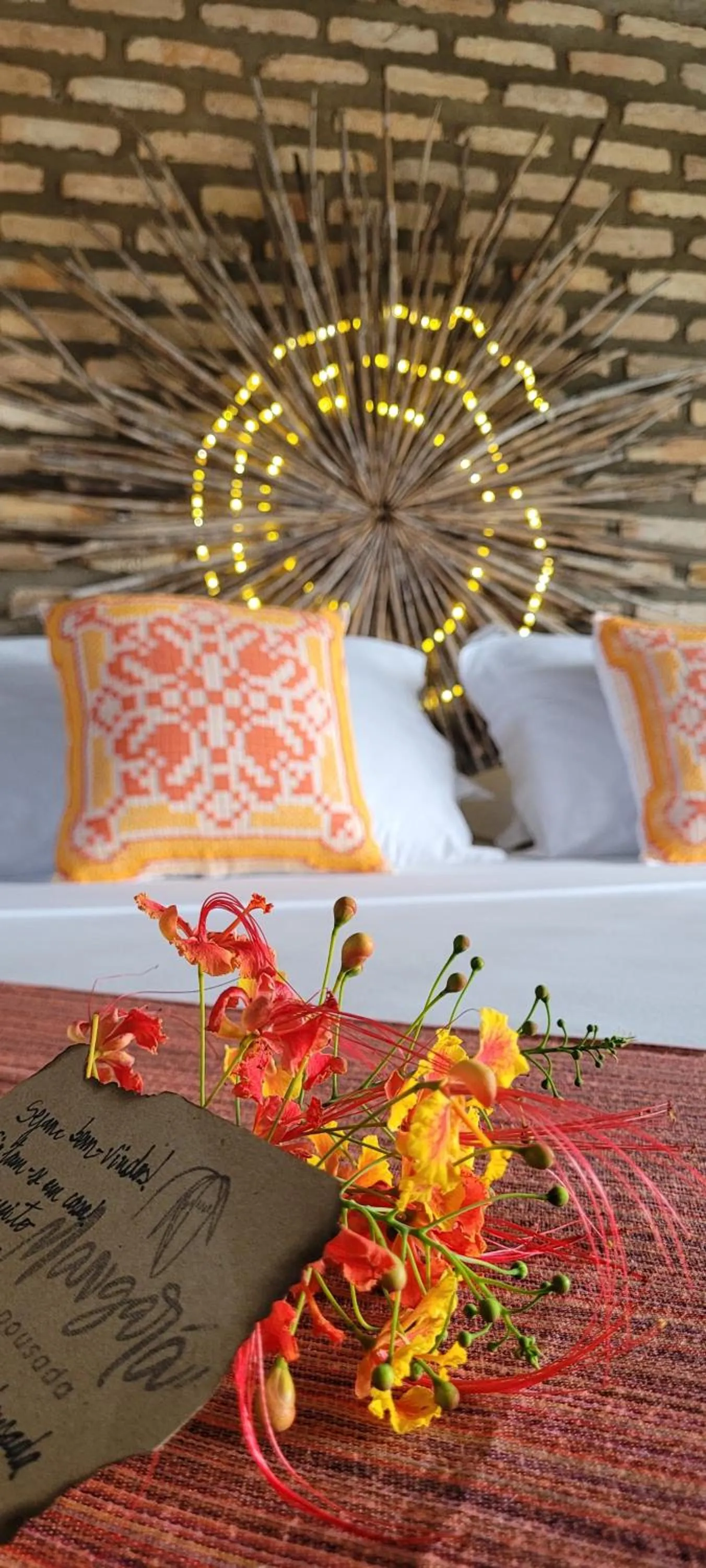 Decorative detail, Bed in Mangará Pousada