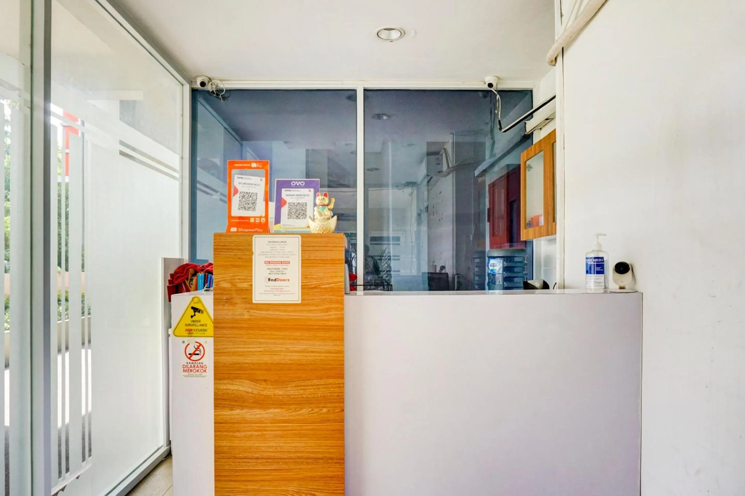 Lobby or reception in OYO 90230 Skyland Bogor Valley