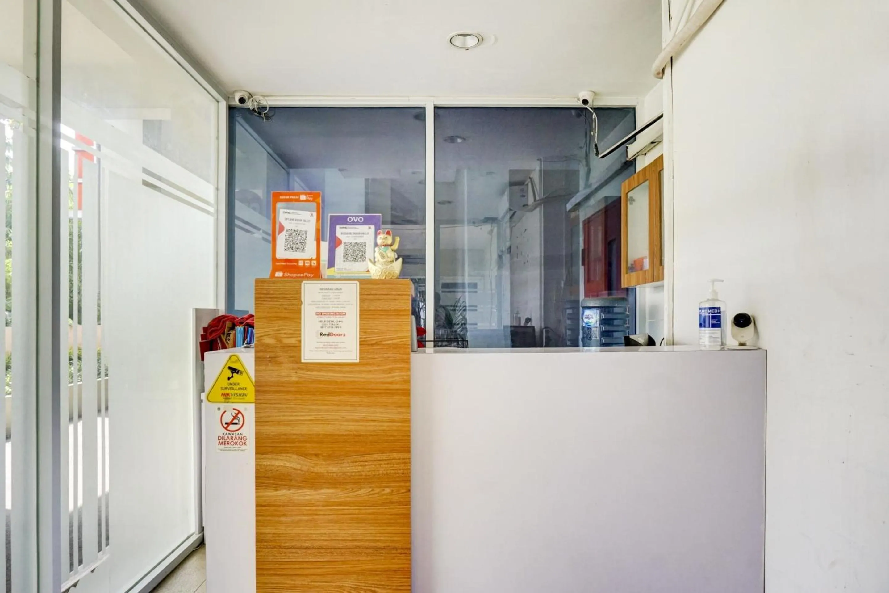 Lobby or reception in Hotel O Apartemen Bogor Valley