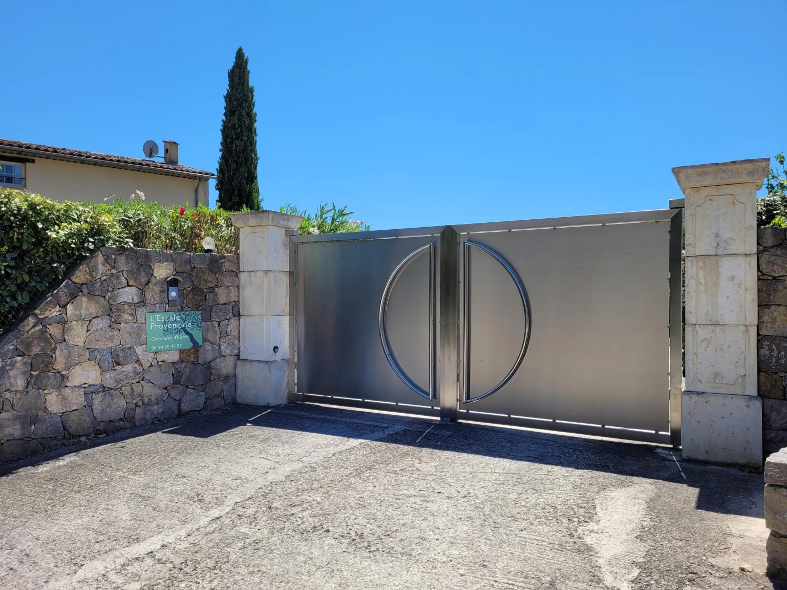 Property building in L'Escale Provençale