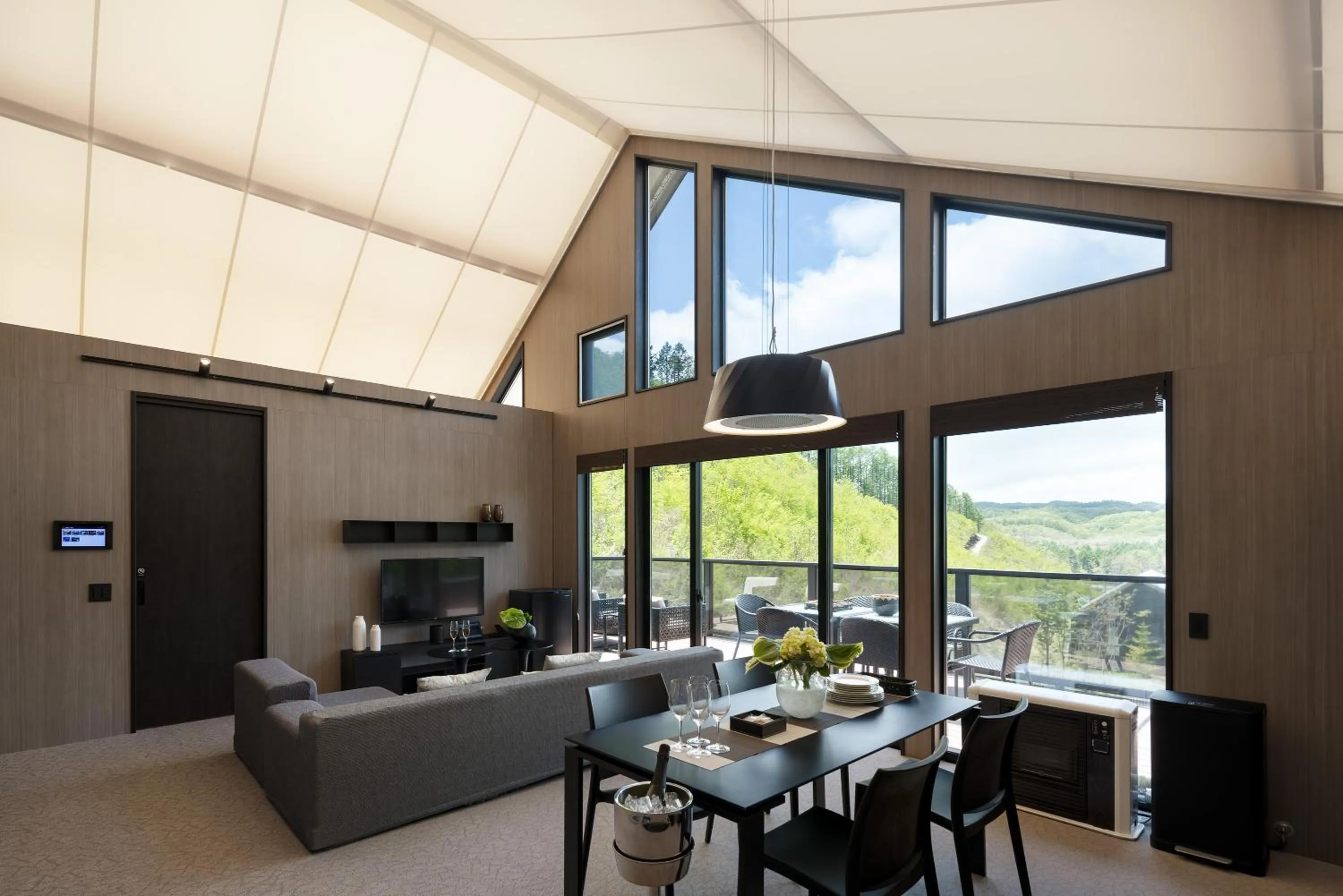 Living room in Asama Kuzanbo