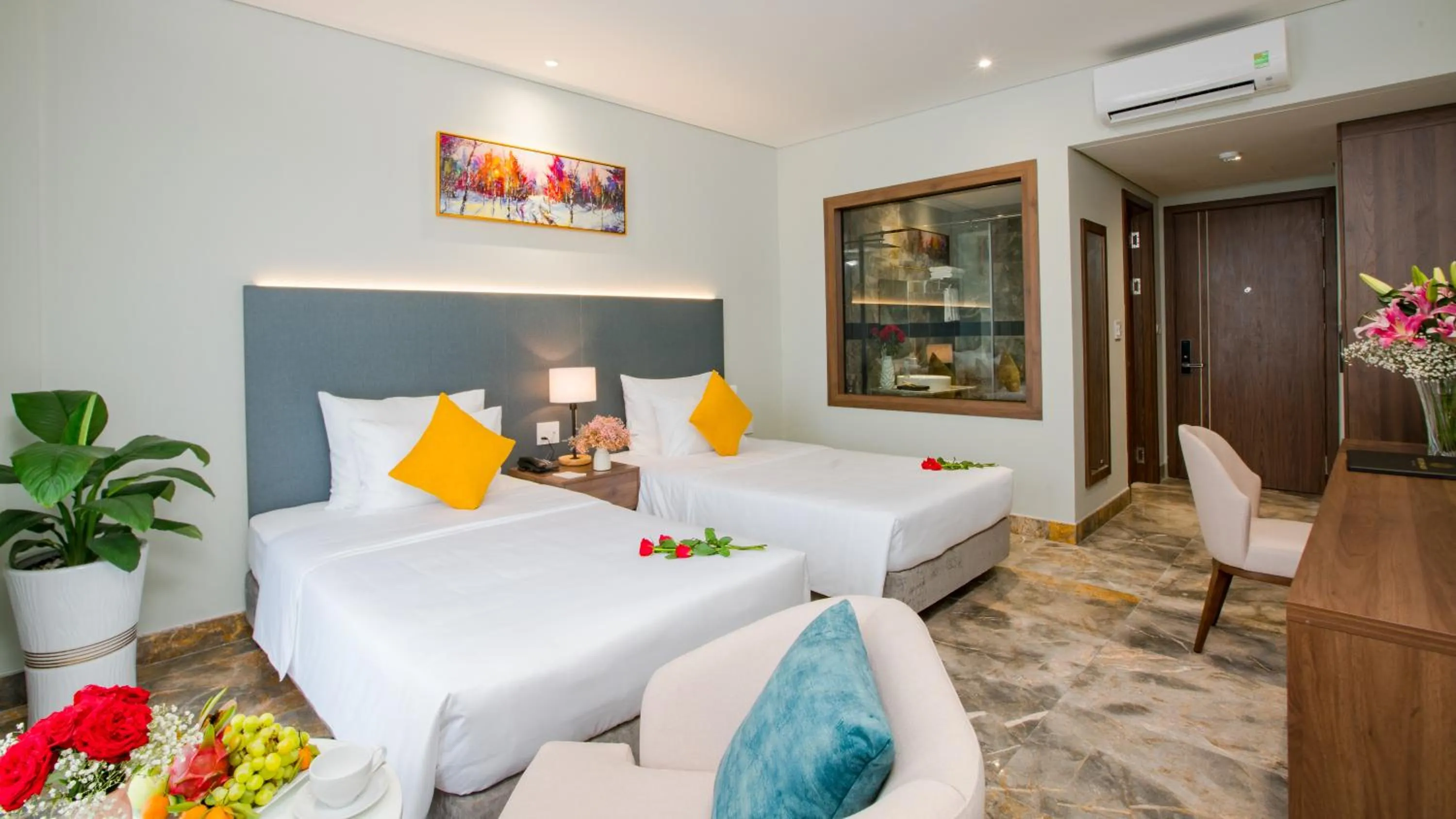 Bedroom in PHU THANG GRAND HOTEL