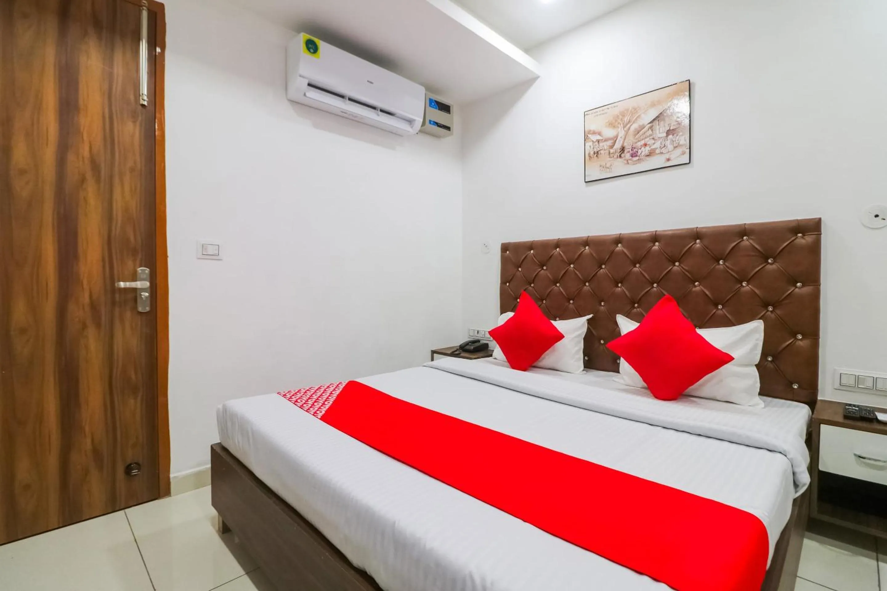 Bedroom, Bed in Hotel O SkyCity