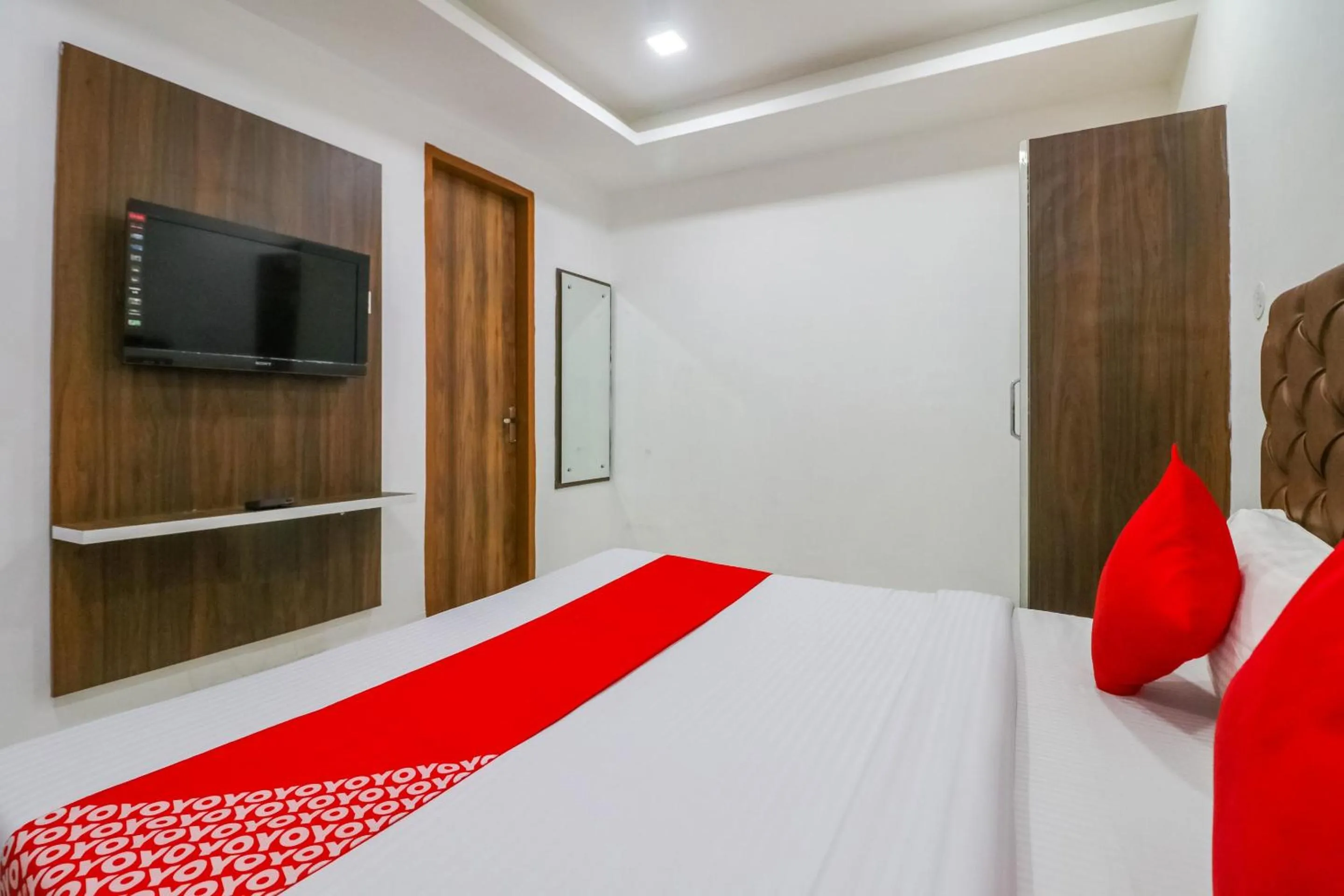 Bedroom, Bed in Hotel O SkyCity