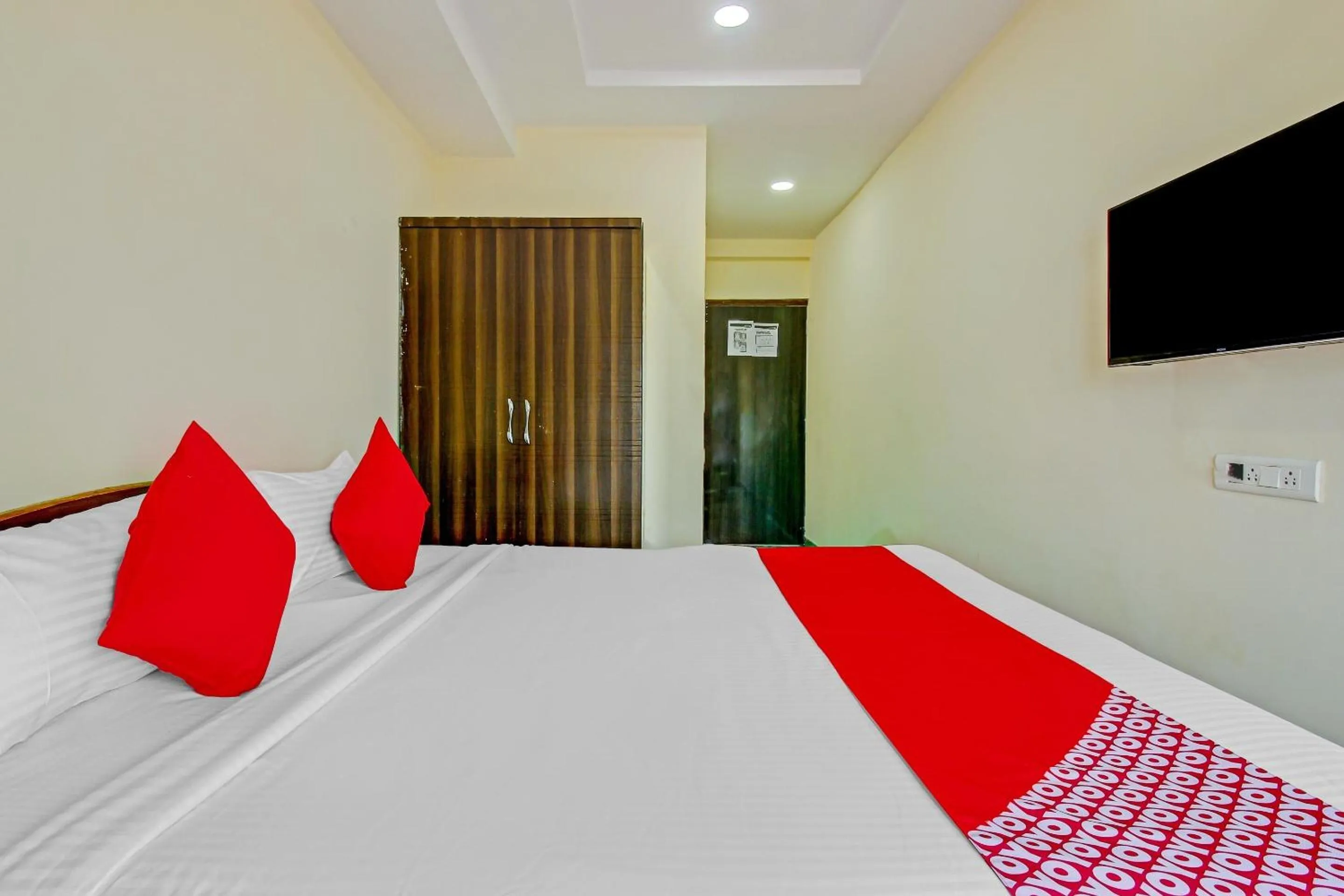 Bedroom, Bed in Hotel O Adhin Residency