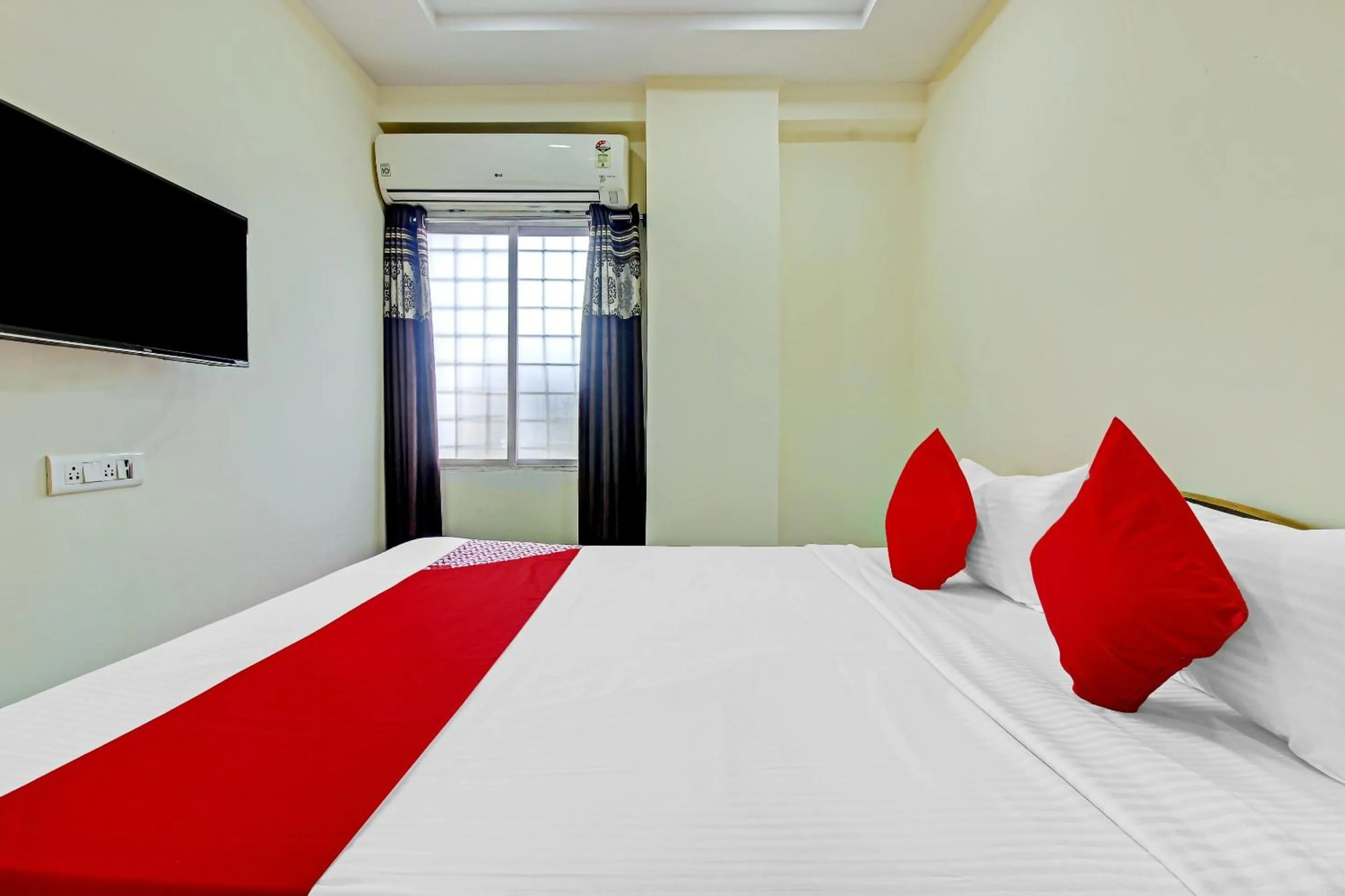 Bedroom, Bed in Hotel O Adhin Residency