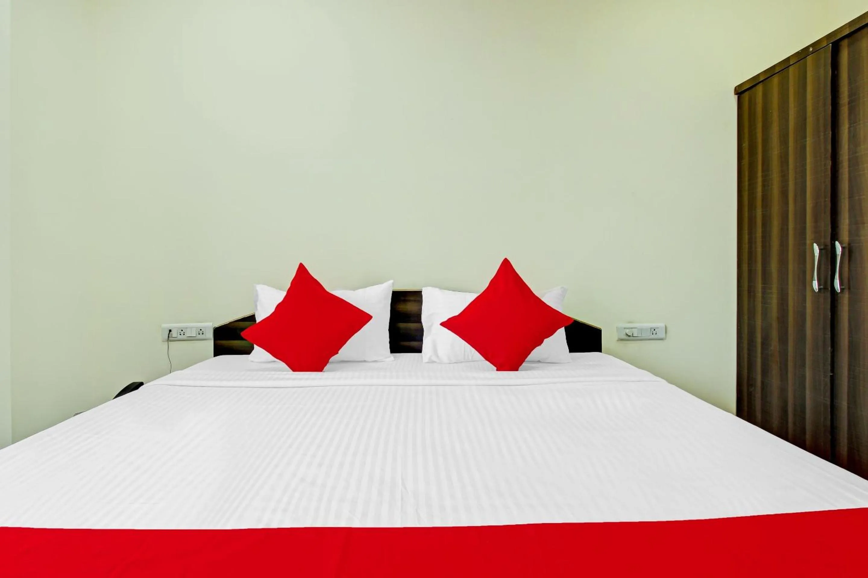 Bedroom, Bed in Hotel O Adhin Residency