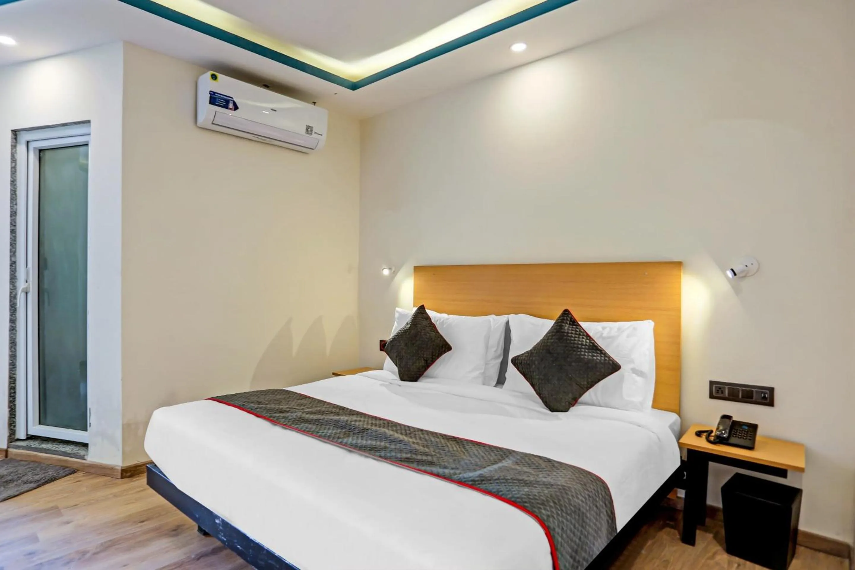 Bedroom, Bed in Townhouse The Madhav Sector 58 Noida Near ISKCON Temple Noida