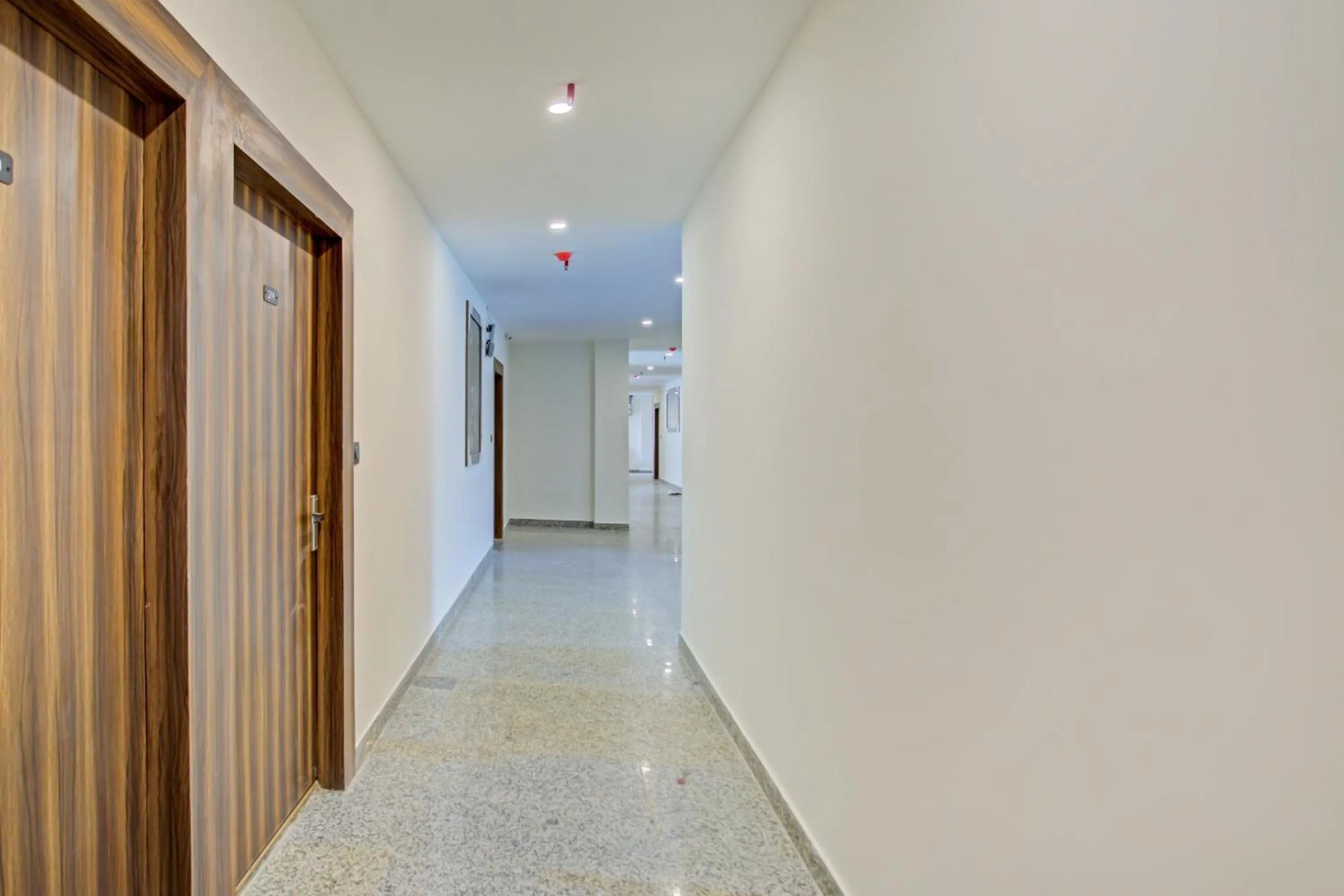 Lobby or reception in Townhouse The Madhav Sector 58 Noida Near ISKCON Temple Noida