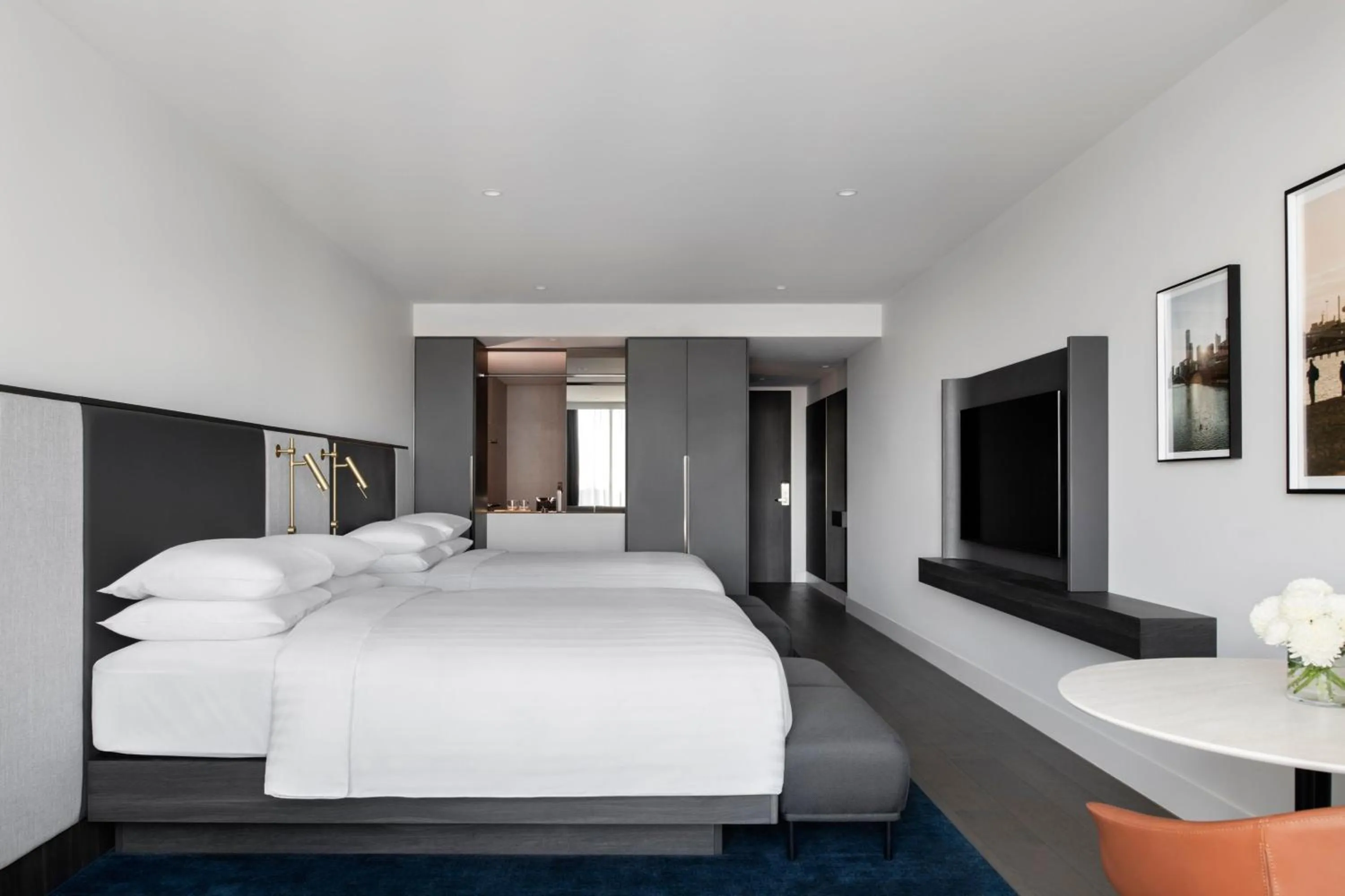 Lounge or bar, Bed in Melbourne Marriott Hotel Docklands