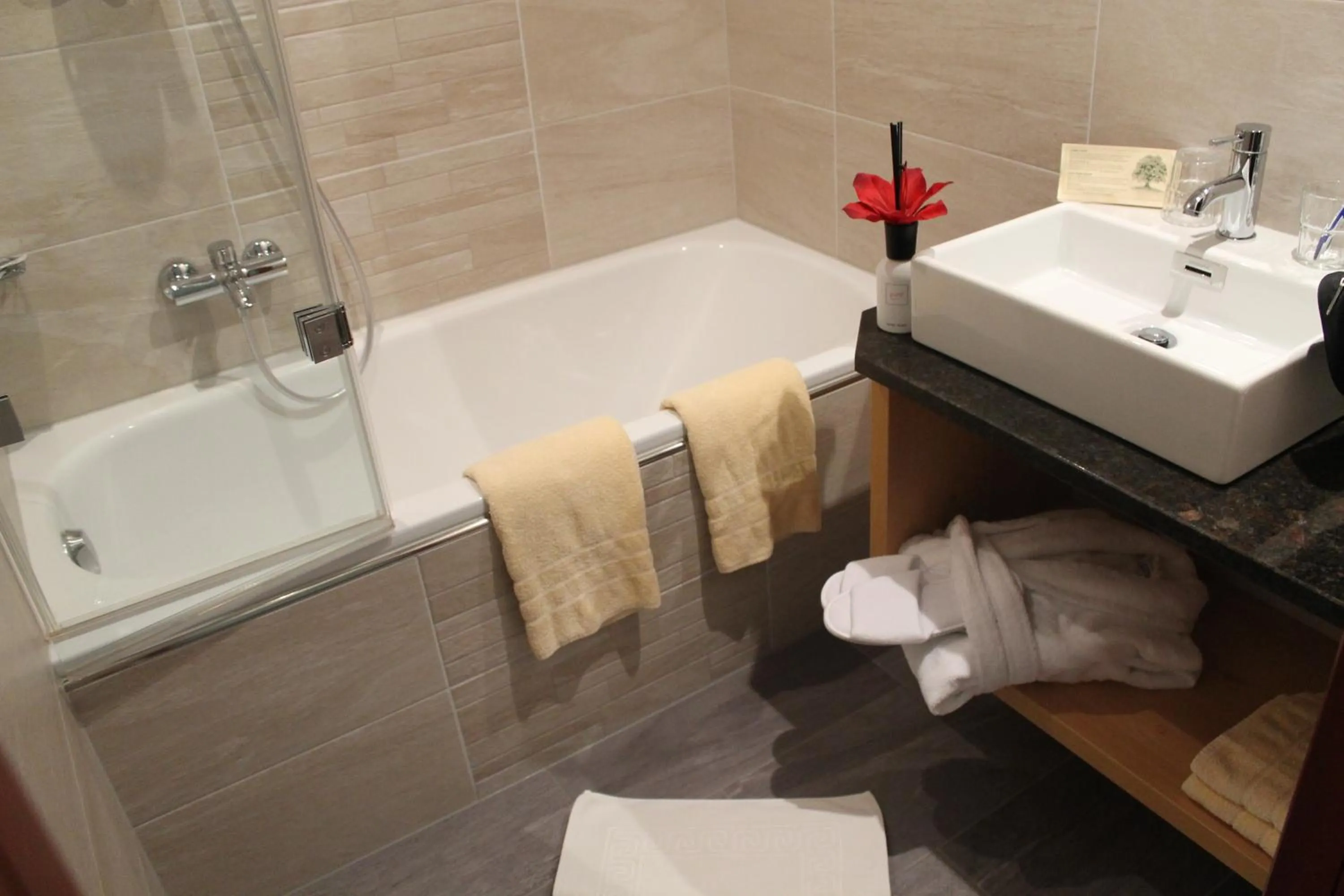 Bathroom in Sport und Familienhotel Klausen