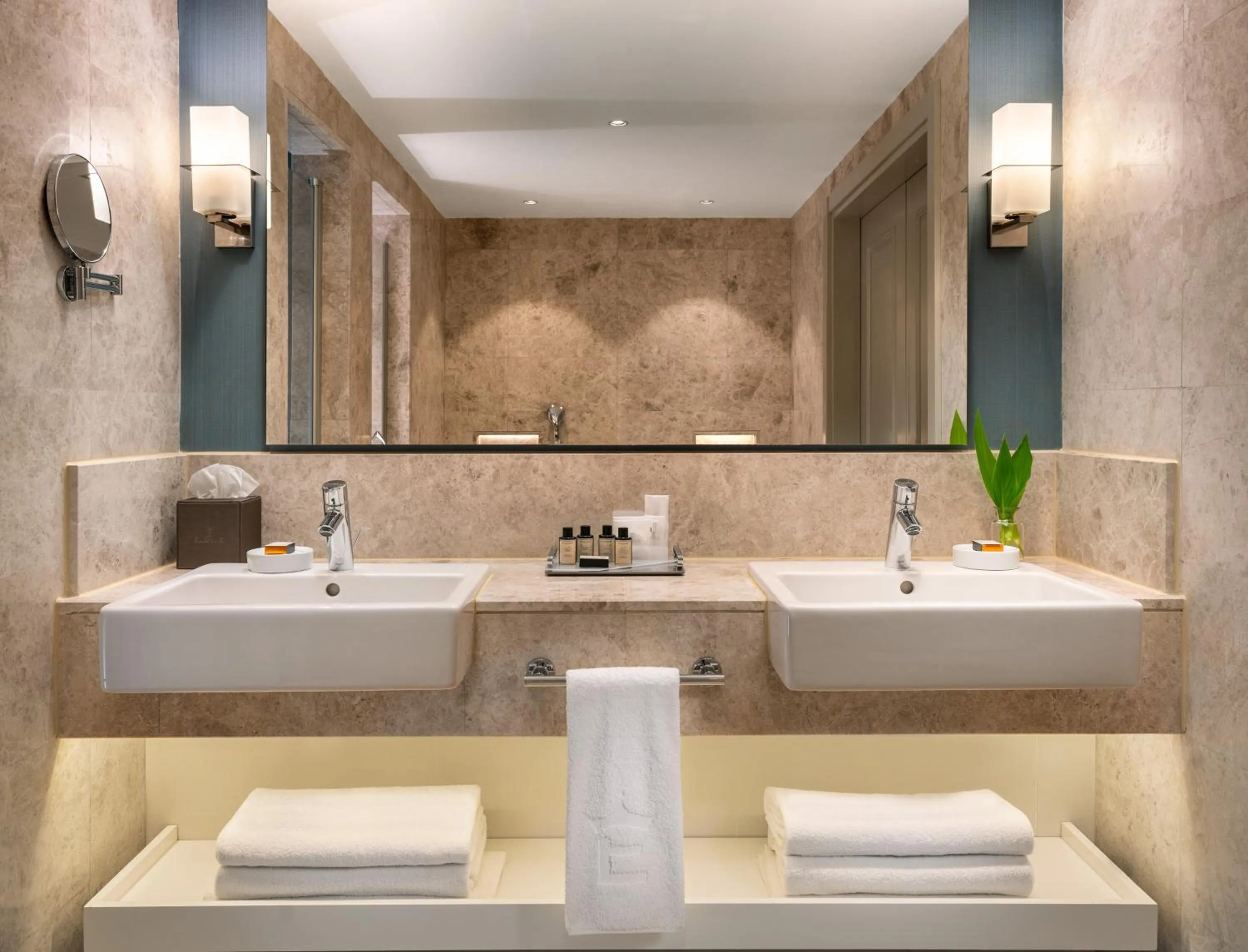 Toilet in Elexus Hotel Resort & Spa & Casino