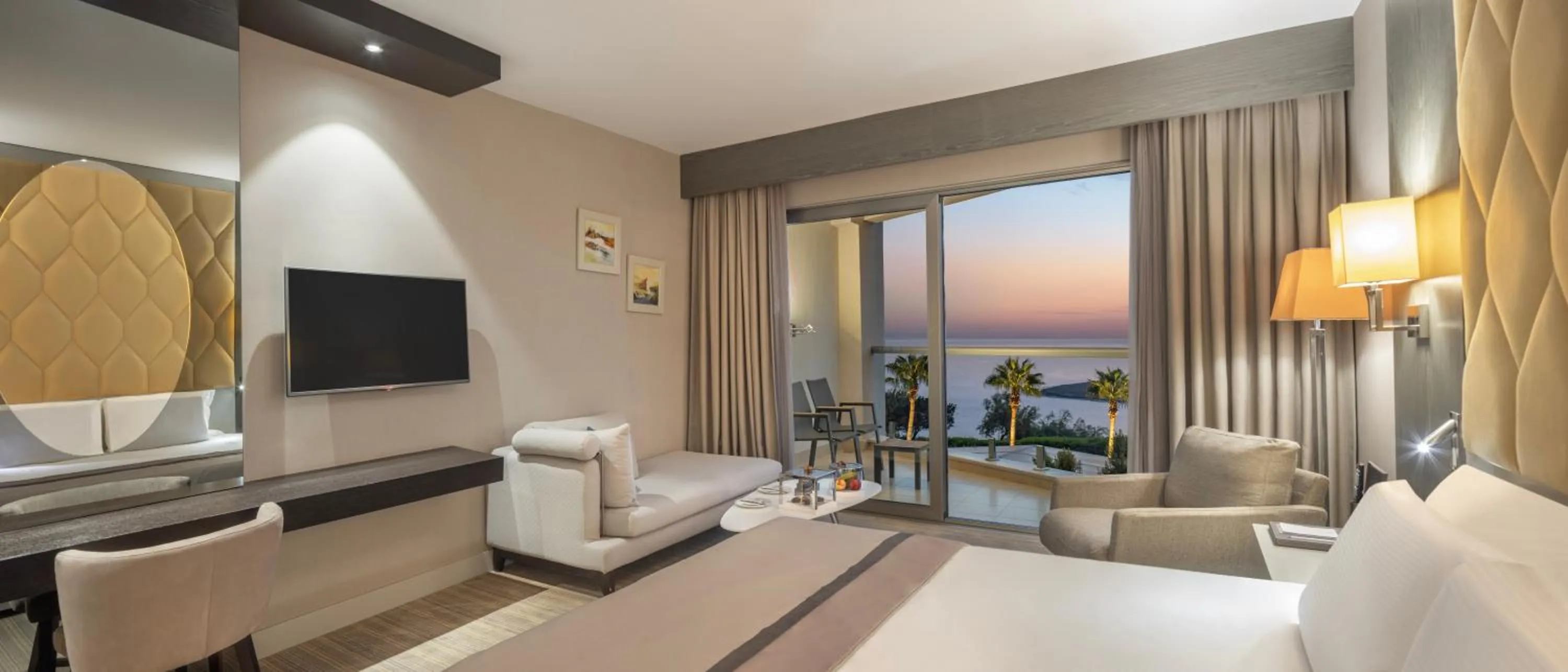 Bed in Elexus Hotel Resort & Spa & Casino