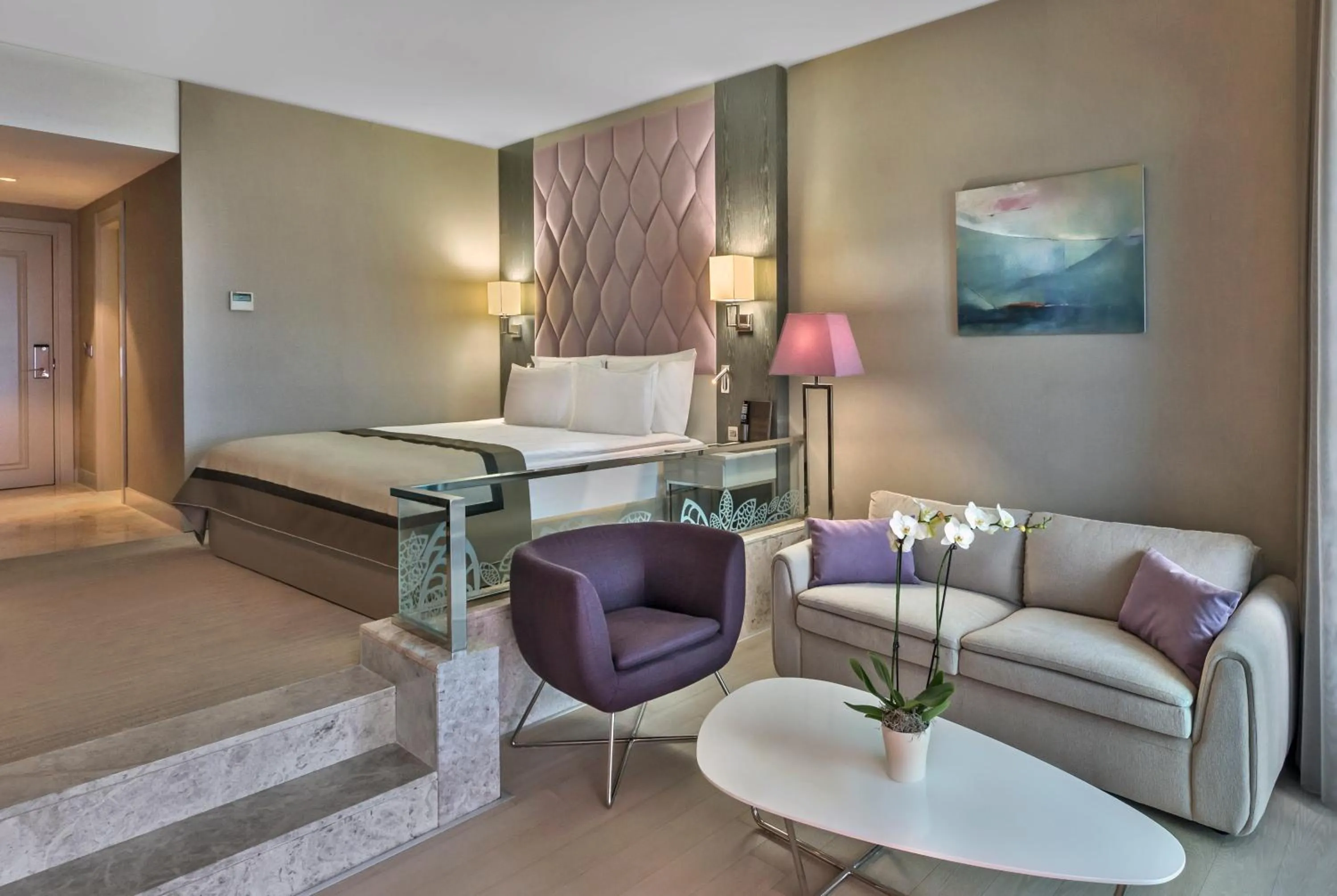 Bed in Elexus Hotel Resort & Spa & Casino