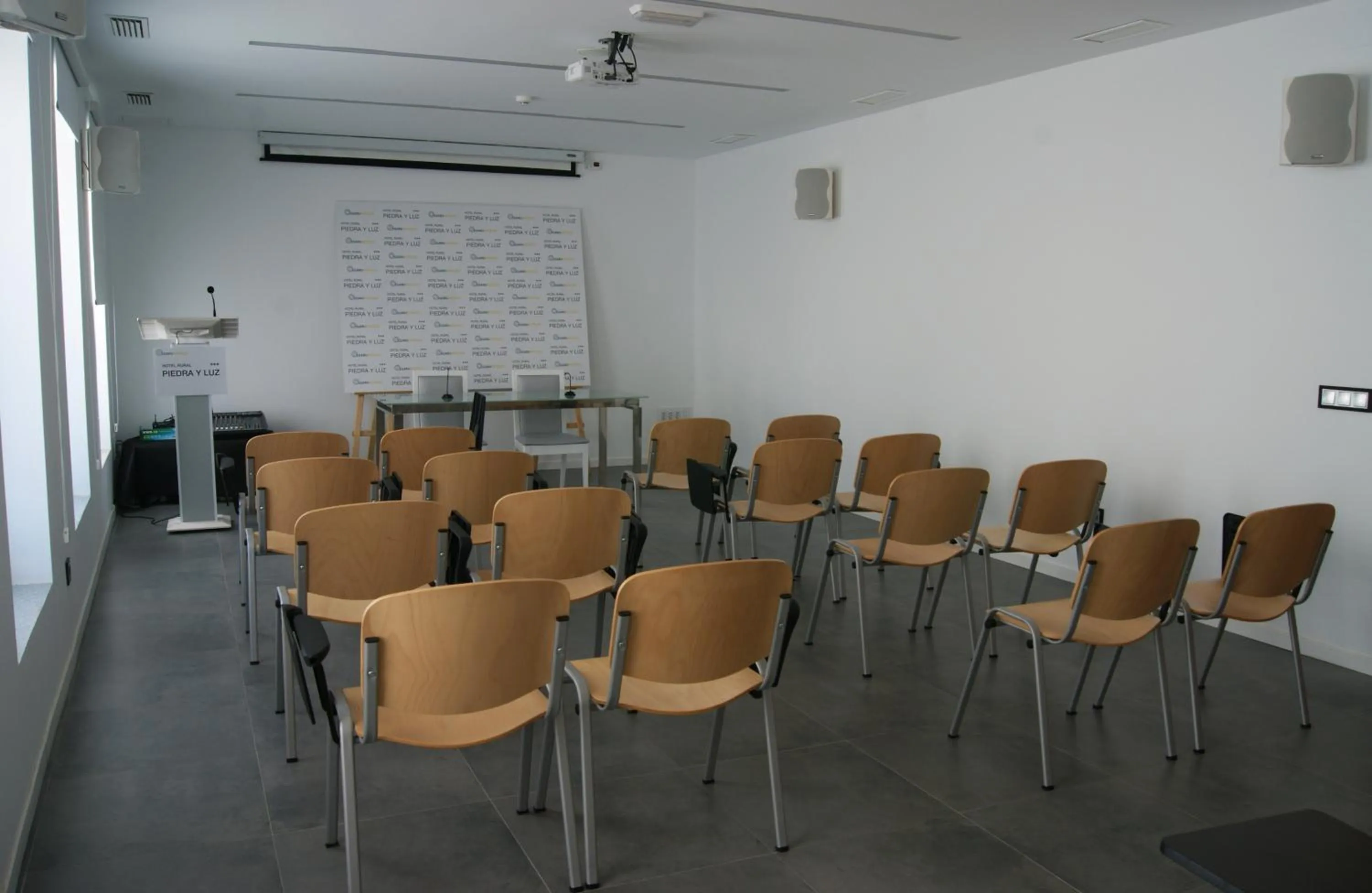 Communal lounge/ TV room in Hotel EH Piedra Y Luz