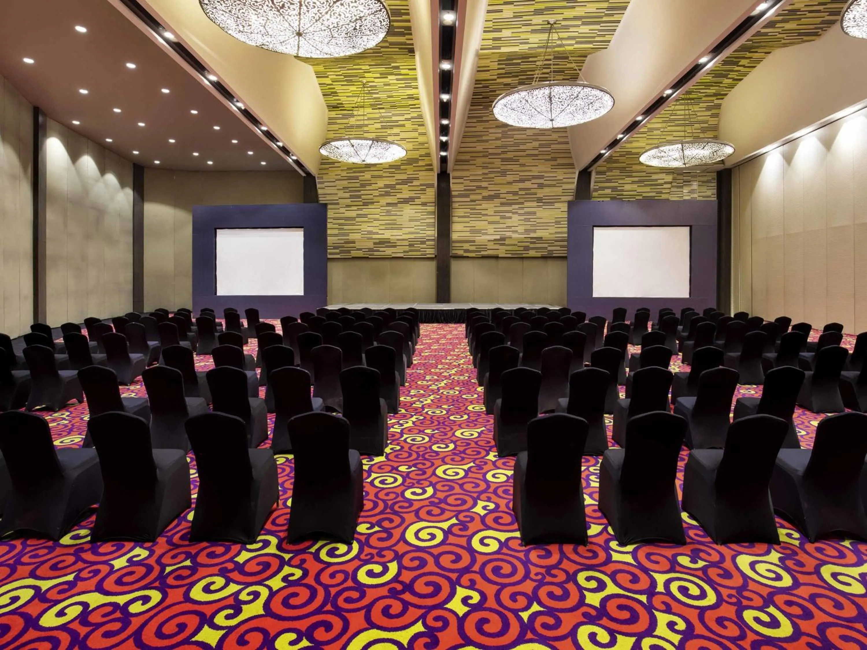 Meeting/conference room in Novotel Lampung